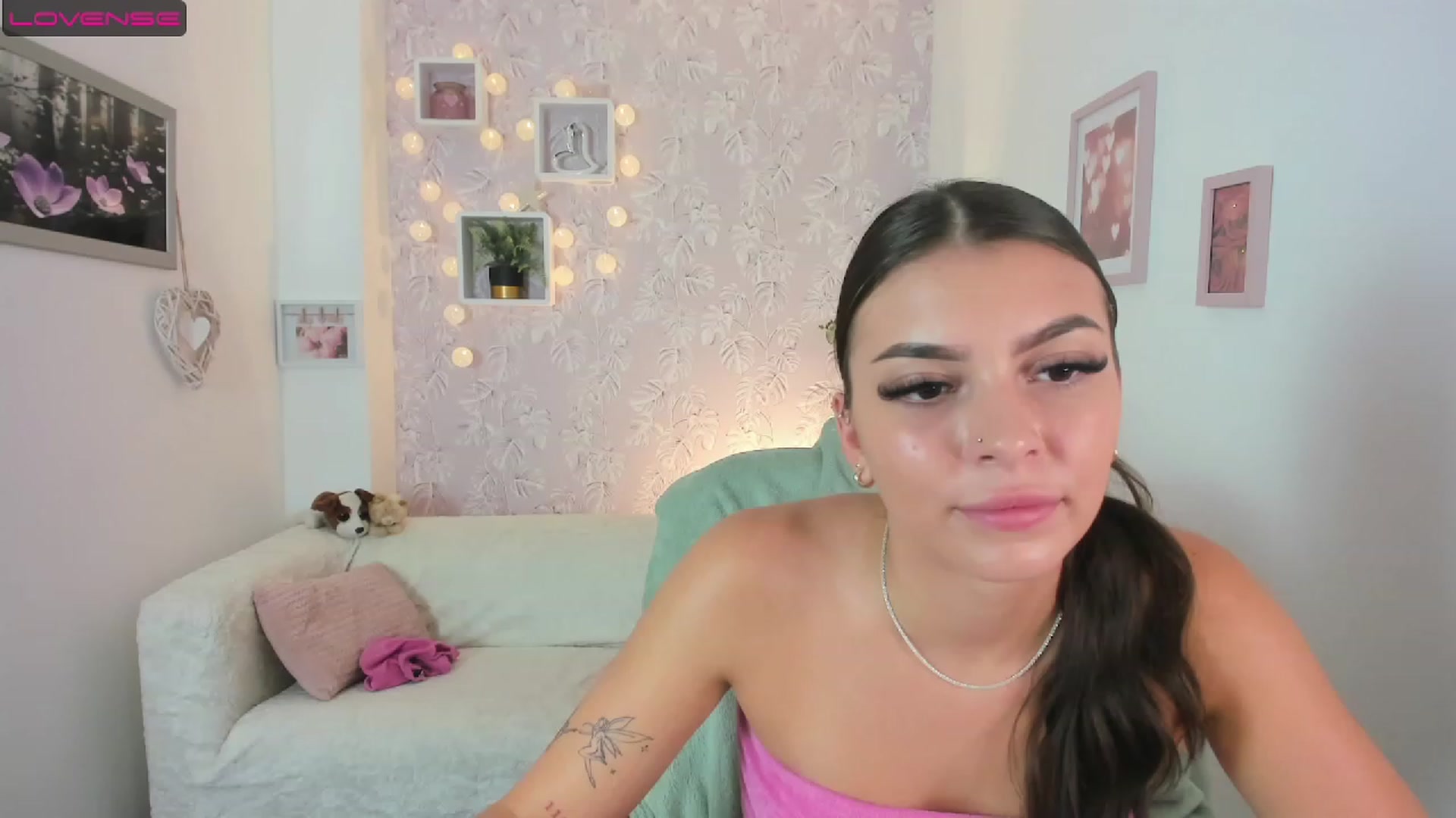 Gallery image thumbnail from Lana_Grey18's myfreecams stream on, 08/10/2023, 18:26 image 3 of 20