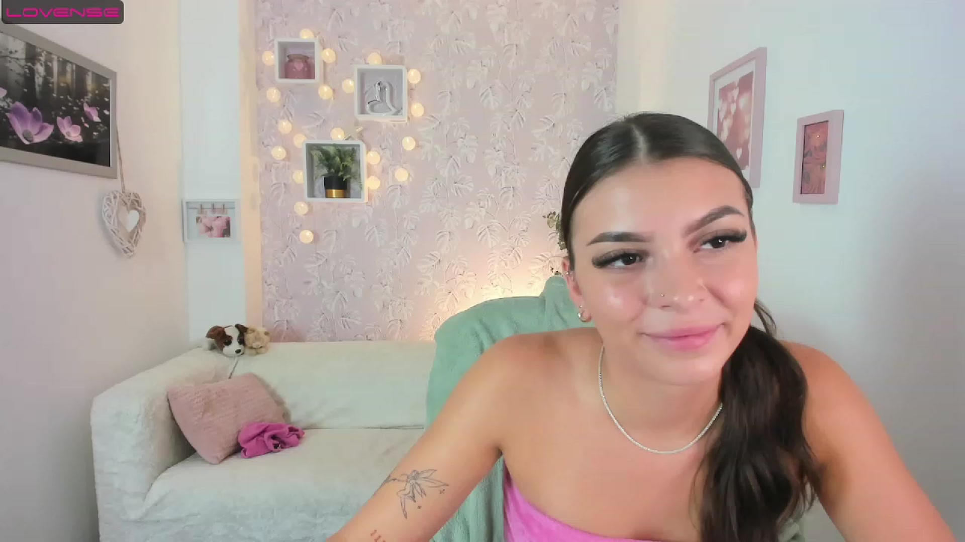 Gallery image thumbnail from Lana_Grey18's myfreecams stream on, 08/10/2023, 18:26 image 5 of 20
