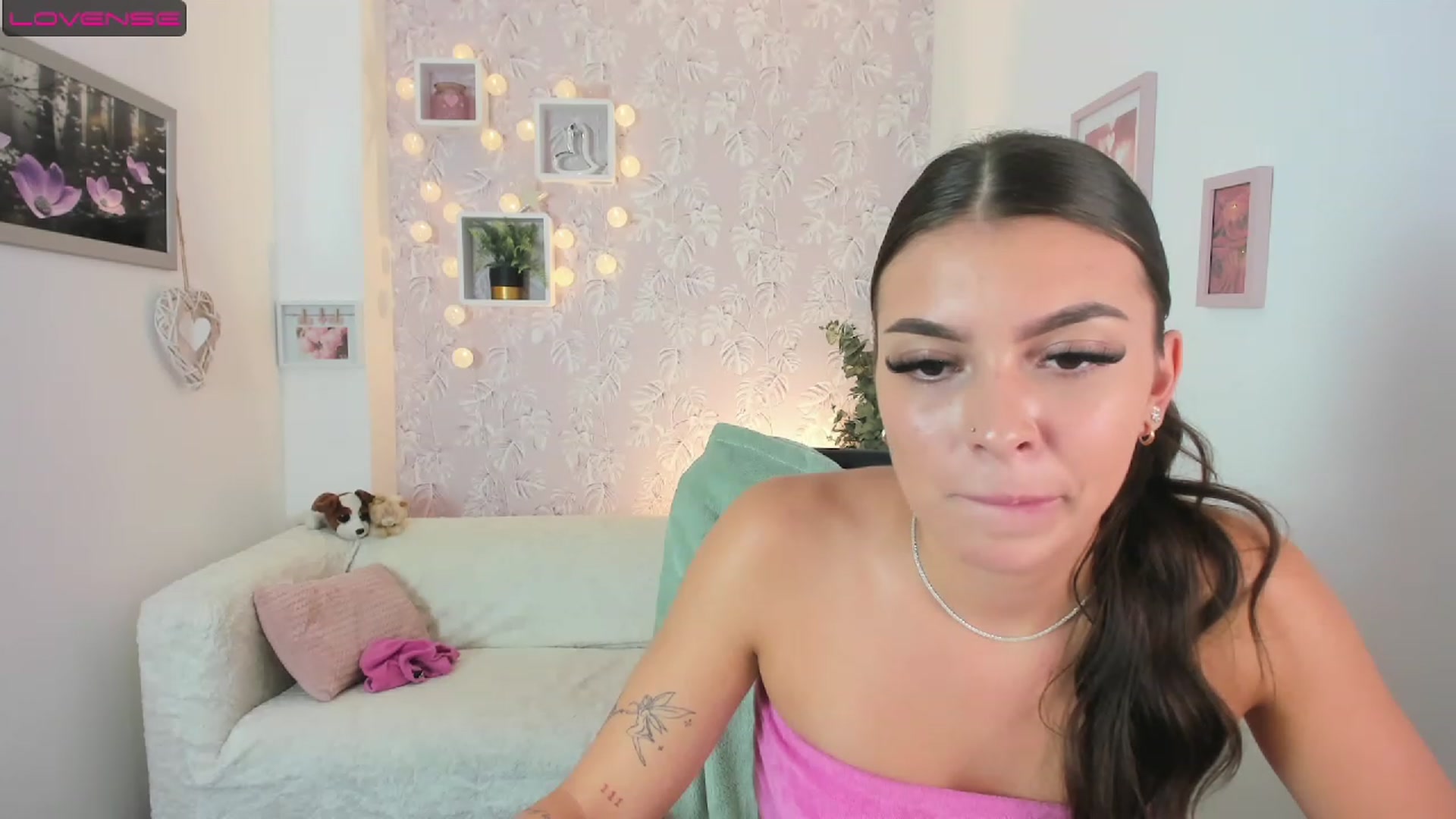Gallery image thumbnail from Lana_Grey18's myfreecams stream on, 08/10/2023, 18:26 image 17 of 20