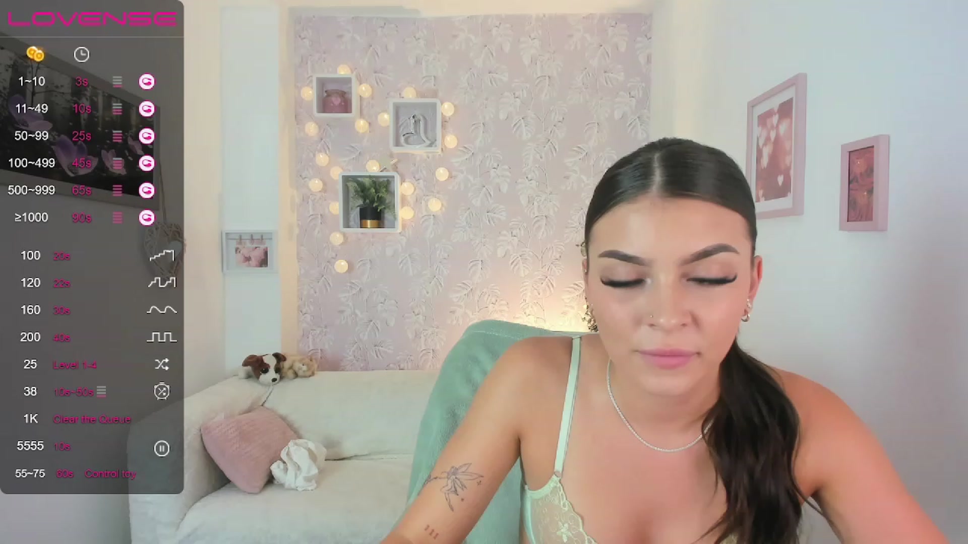 Gallery image thumbnail from Lana_Grey18's myfreecams stream on, 08/11/2023, 15:02 image 16 of 20