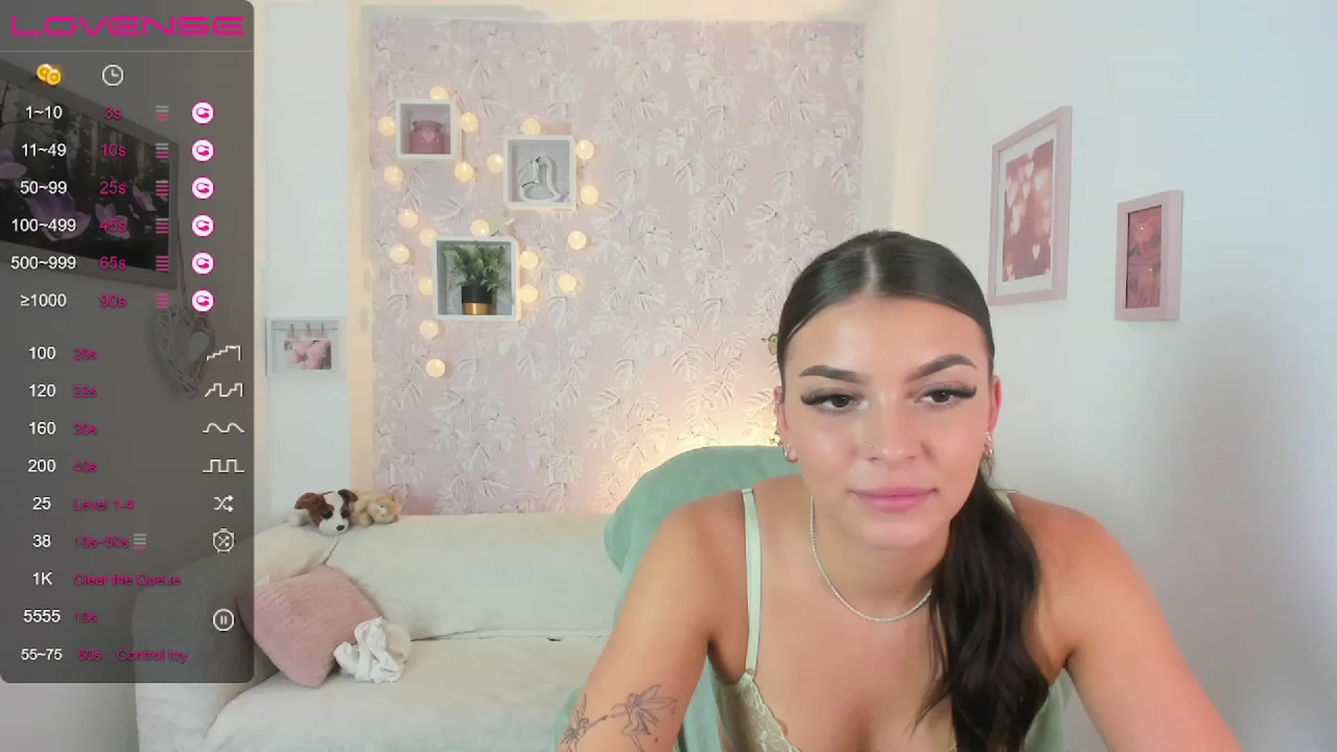 Gallery image thumbnail from Lana_Grey18's myfreecams stream on, 08/11/2023, 18:04 image 4 of 20