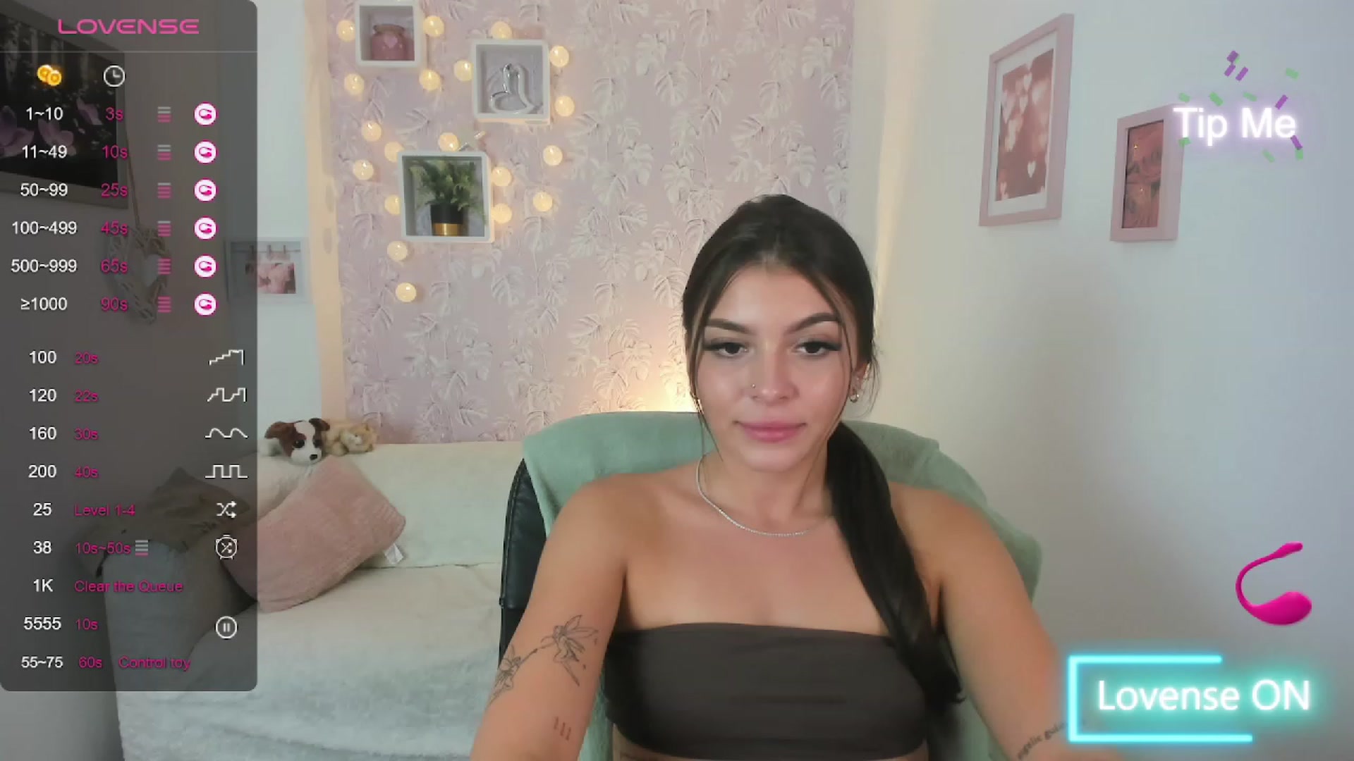 Gallery image thumbnail from Lana_Grey18's myfreecams stream on, 08/16/2023, 17:47 image 9 of 20