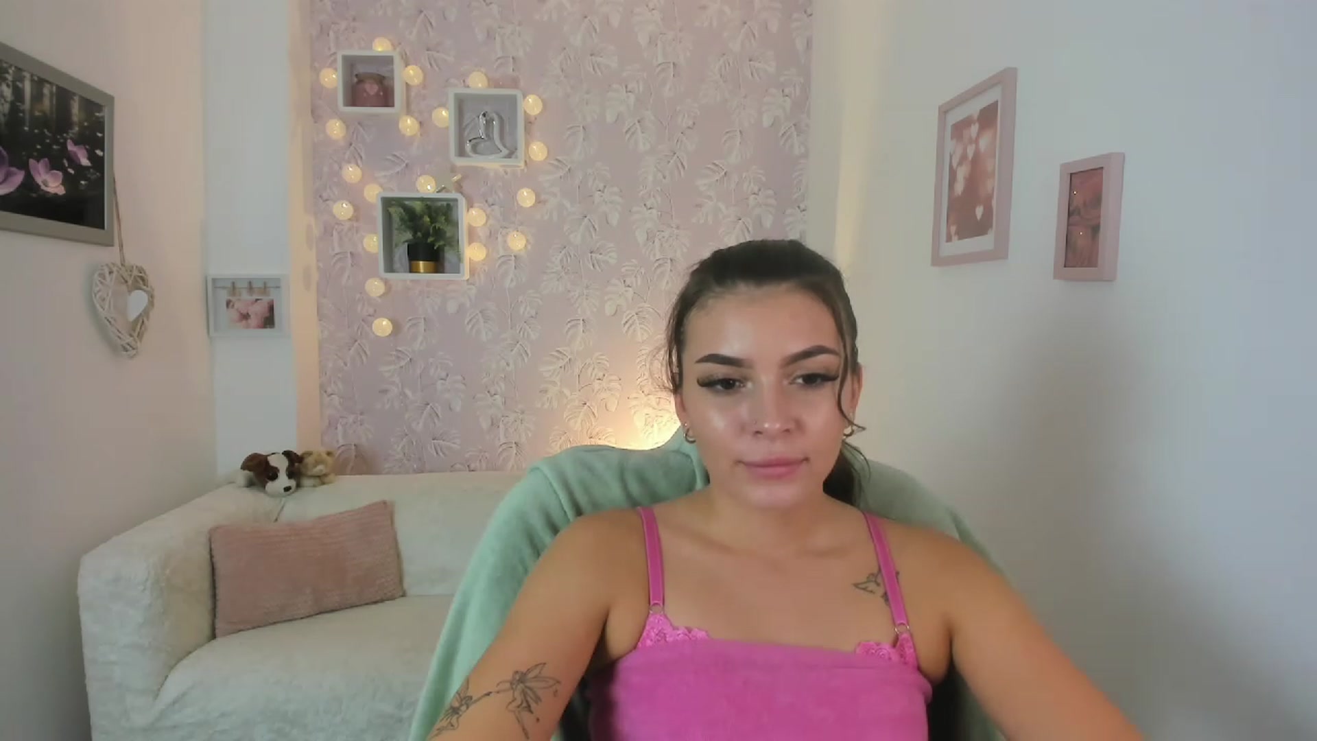 Gallery image thumbnail from Lana_Grey18's myfreecams stream on, 08/24/2023, 16:46 image 7 of 20