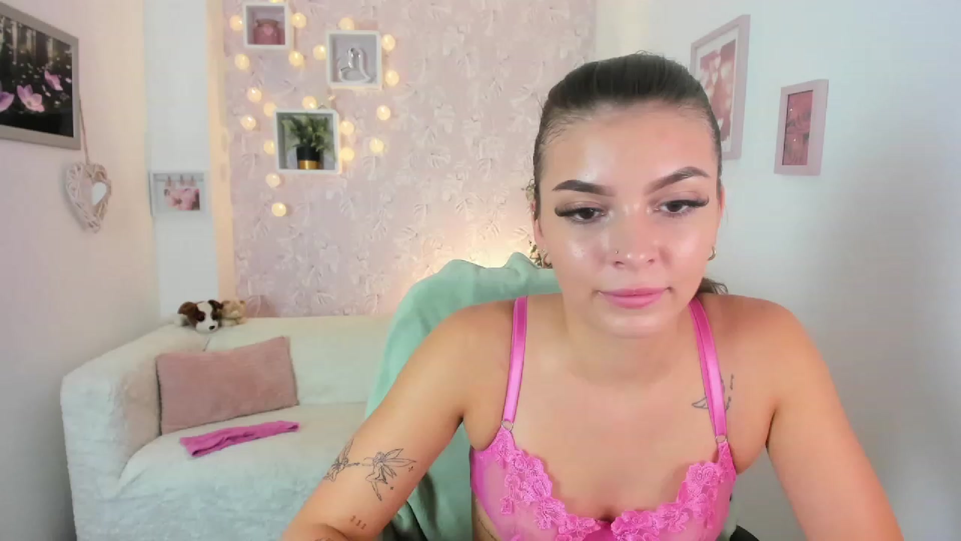 Gallery image thumbnail from Lana_Grey18's myfreecams stream on, 08/24/2023, 18:34 image 15 of 20