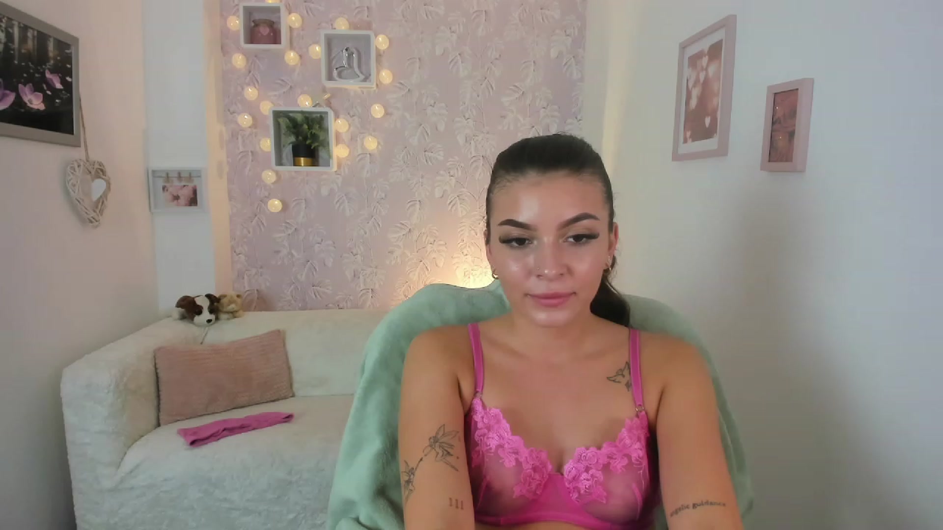 Gallery image thumbnail from Lana_Grey18's myfreecams stream on, 08/24/2023, 18:34 image 20 of 20