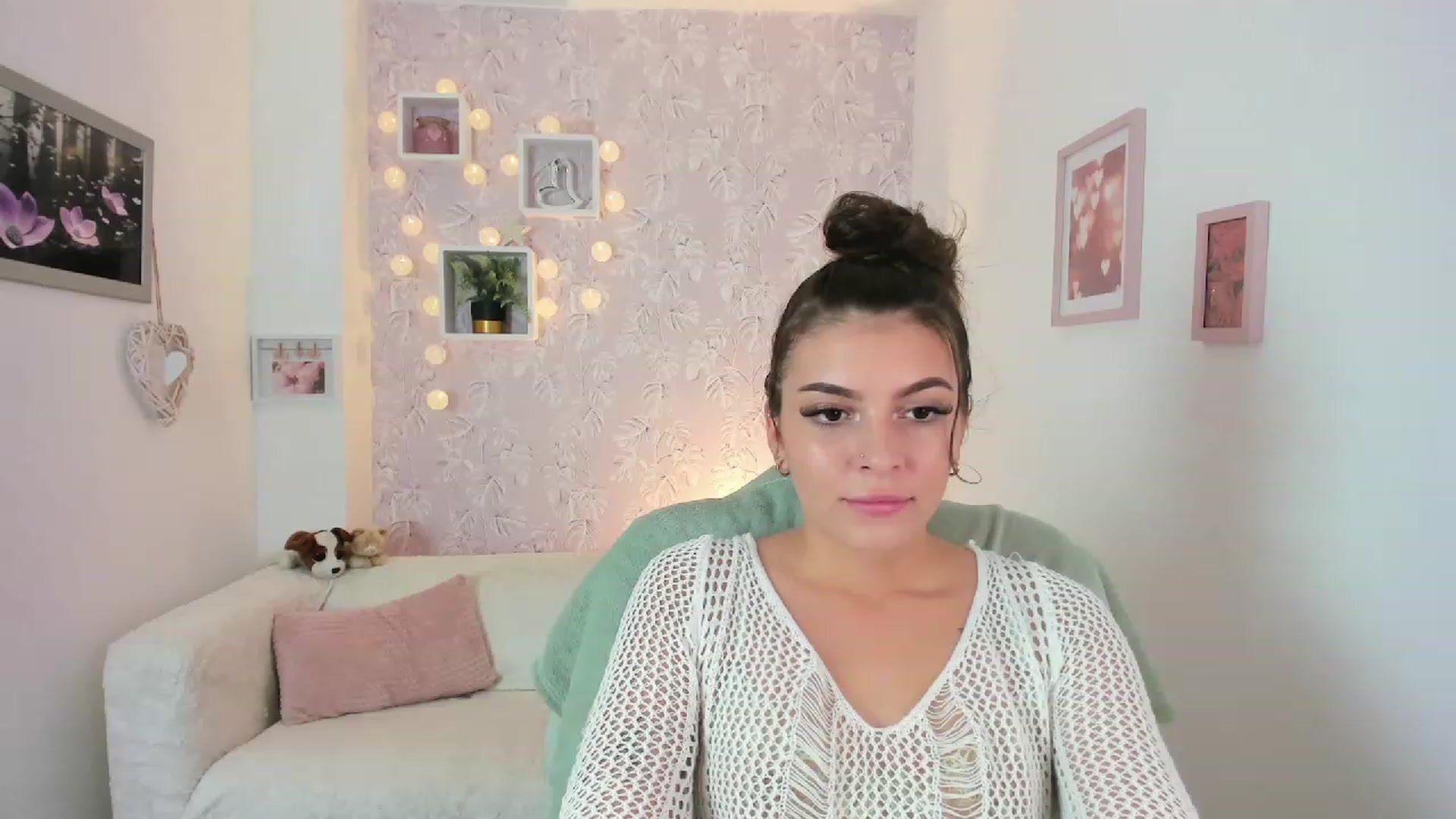 Gallery image thumbnail from Lana_Grey18's myfreecams stream on, 08/25/2023, 16:36 image 2 of 20