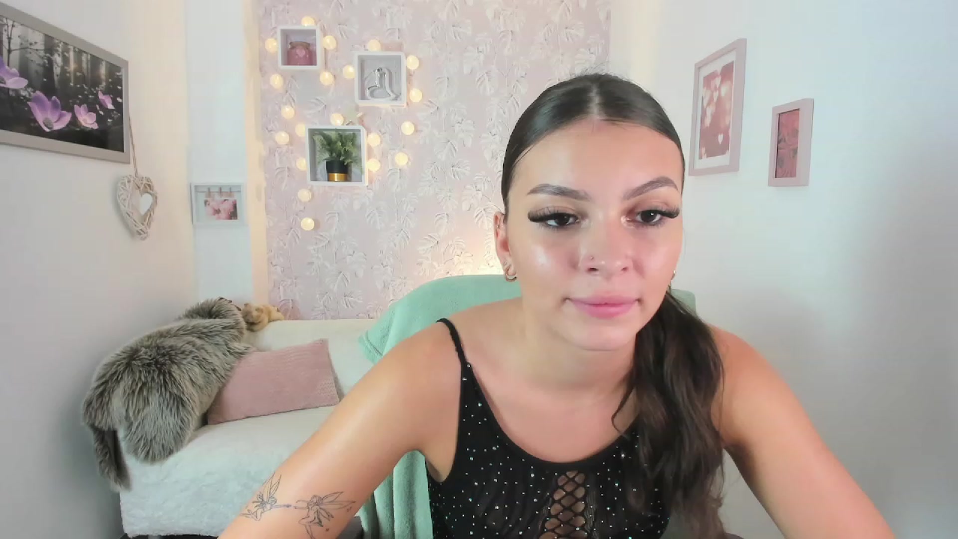 Gallery image thumbnail from Lana_Grey18's myfreecams stream on, 09/04/2023, 14:25 image 6 of 20