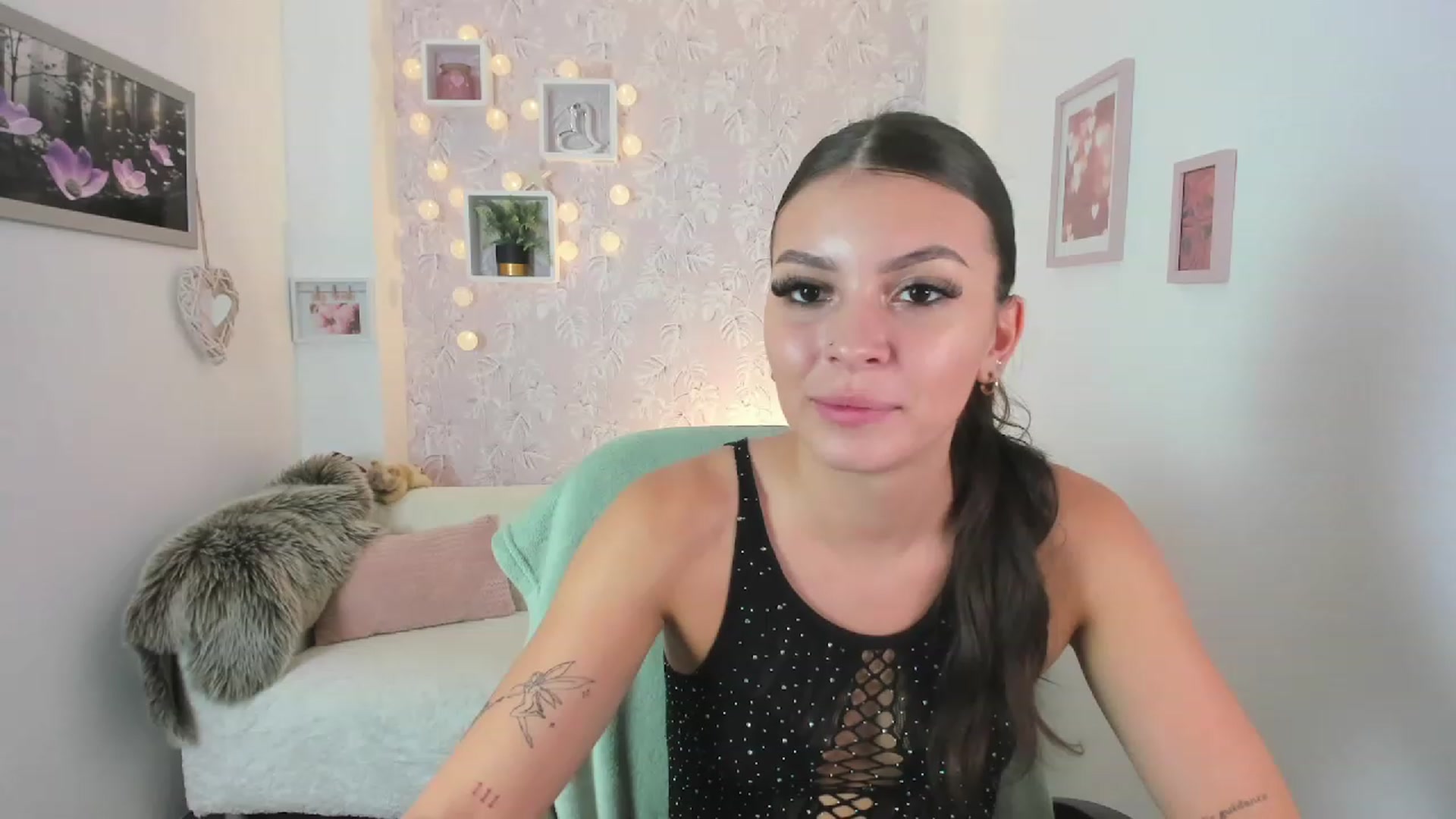 Gallery image thumbnail from Lana_Grey18's myfreecams stream on, 09/04/2023, 14:25 image 16 of 20