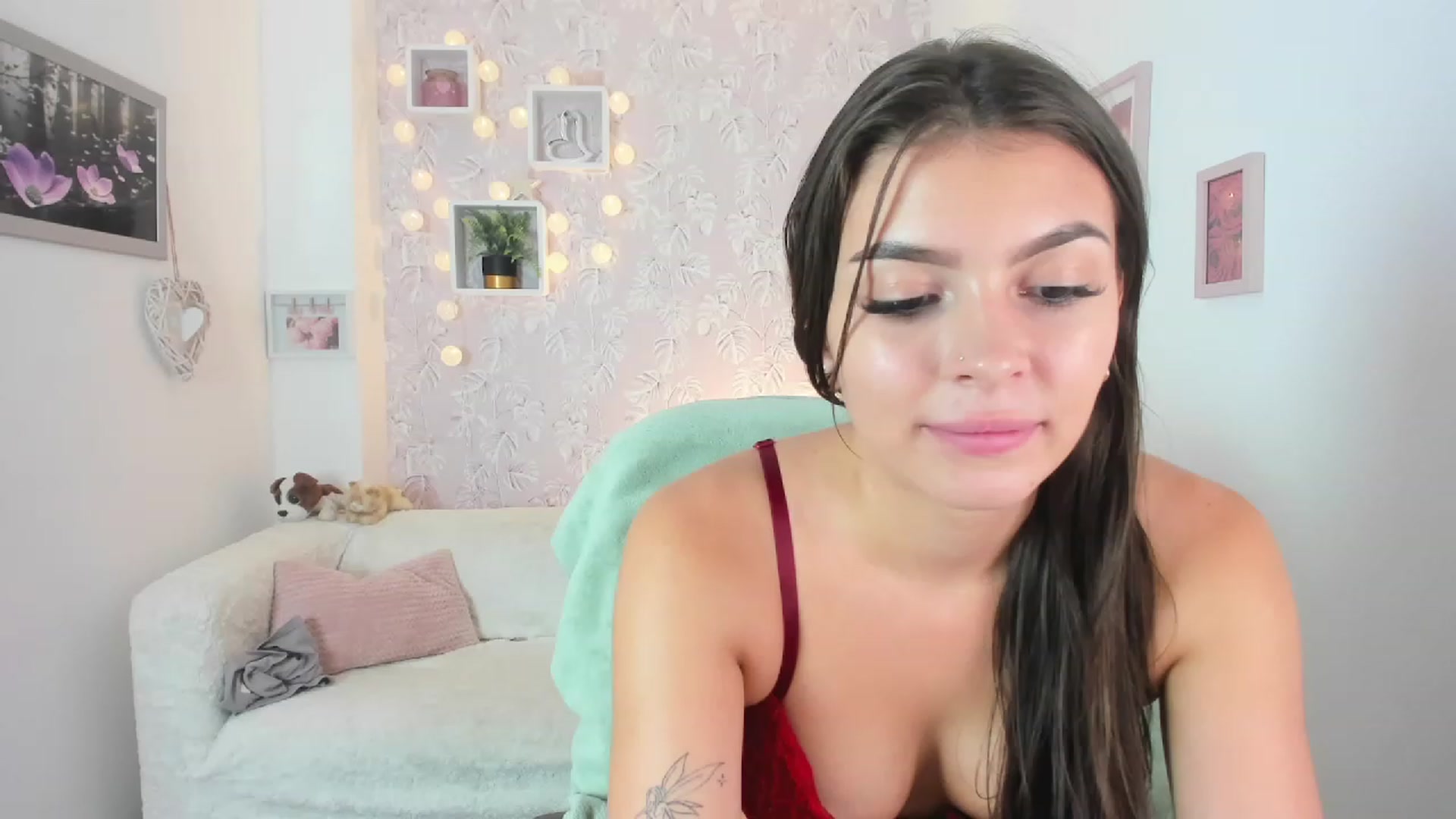 Gallery image thumbnail from Lana_Grey18's myfreecams stream on, 09/12/2023, 18:14 image 17 of 20