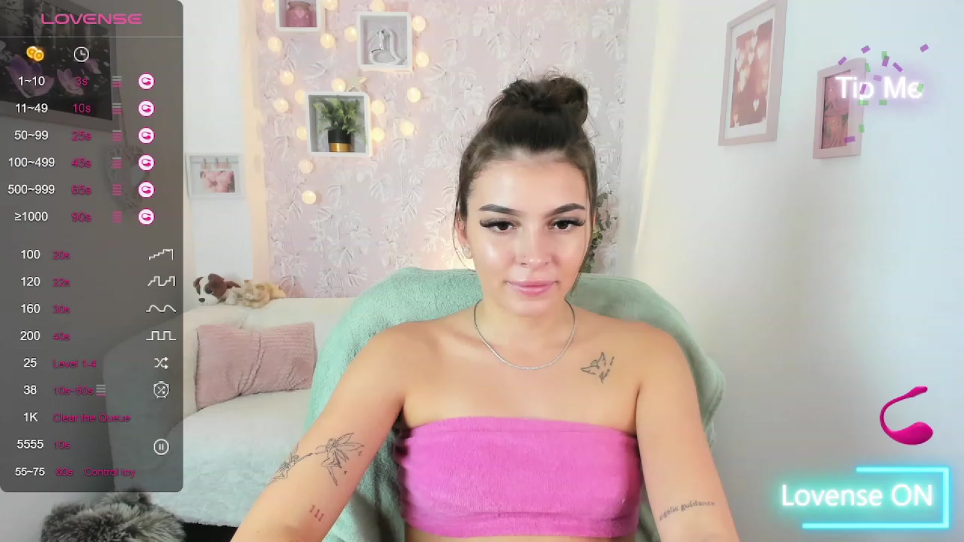 Gallery image thumbnail from Lana_Grey18's myfreecams stream on, 09/19/2023, 15:37 image 9 of 20