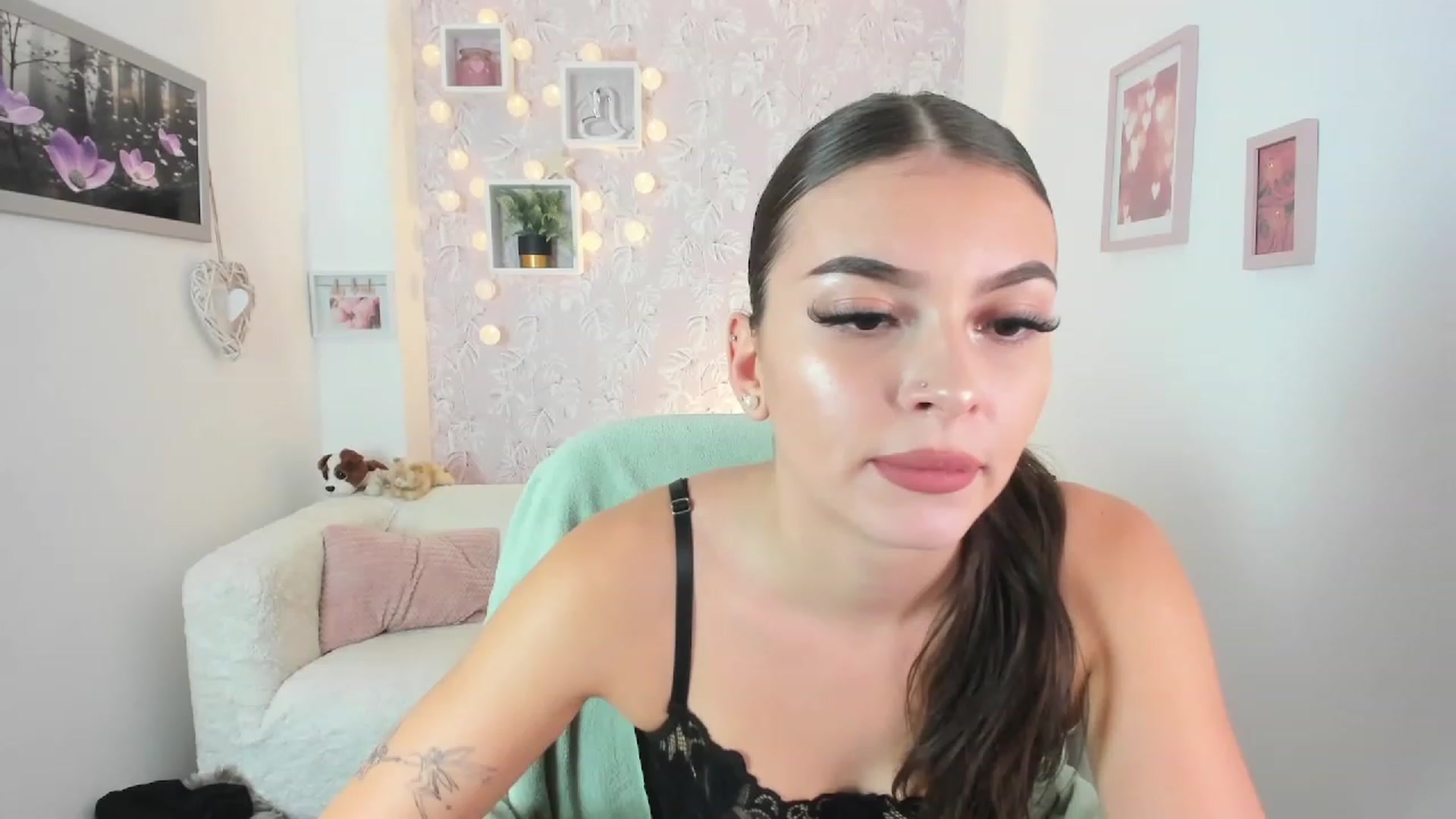 Gallery image thumbnail from Lana_Grey18's myfreecams stream on, 09/20/2023, 15:08 image 19 of 20