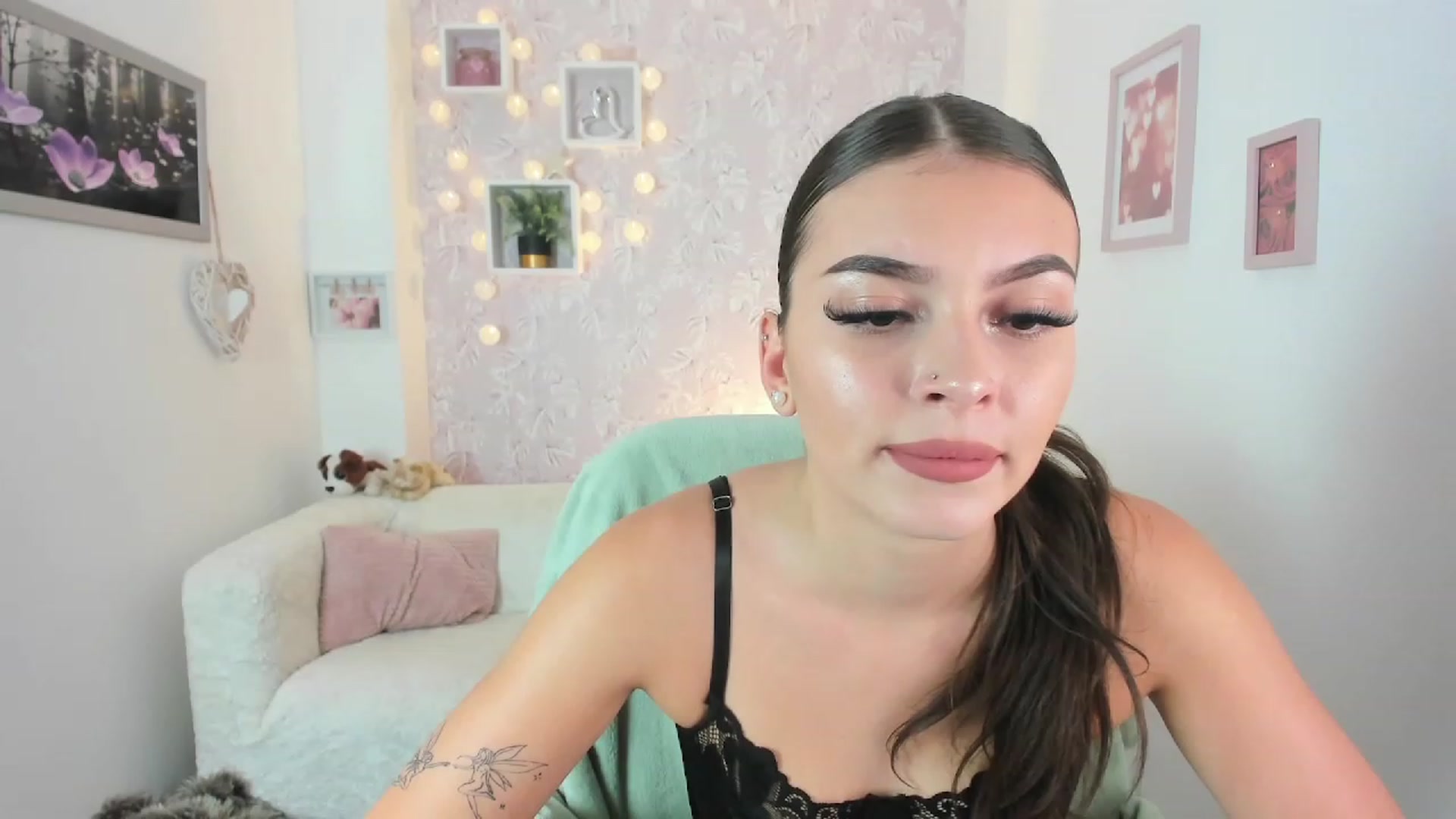 Gallery image thumbnail from Lana_Grey18's myfreecams stream on, 09/20/2023, 15:08 image 15 of 20