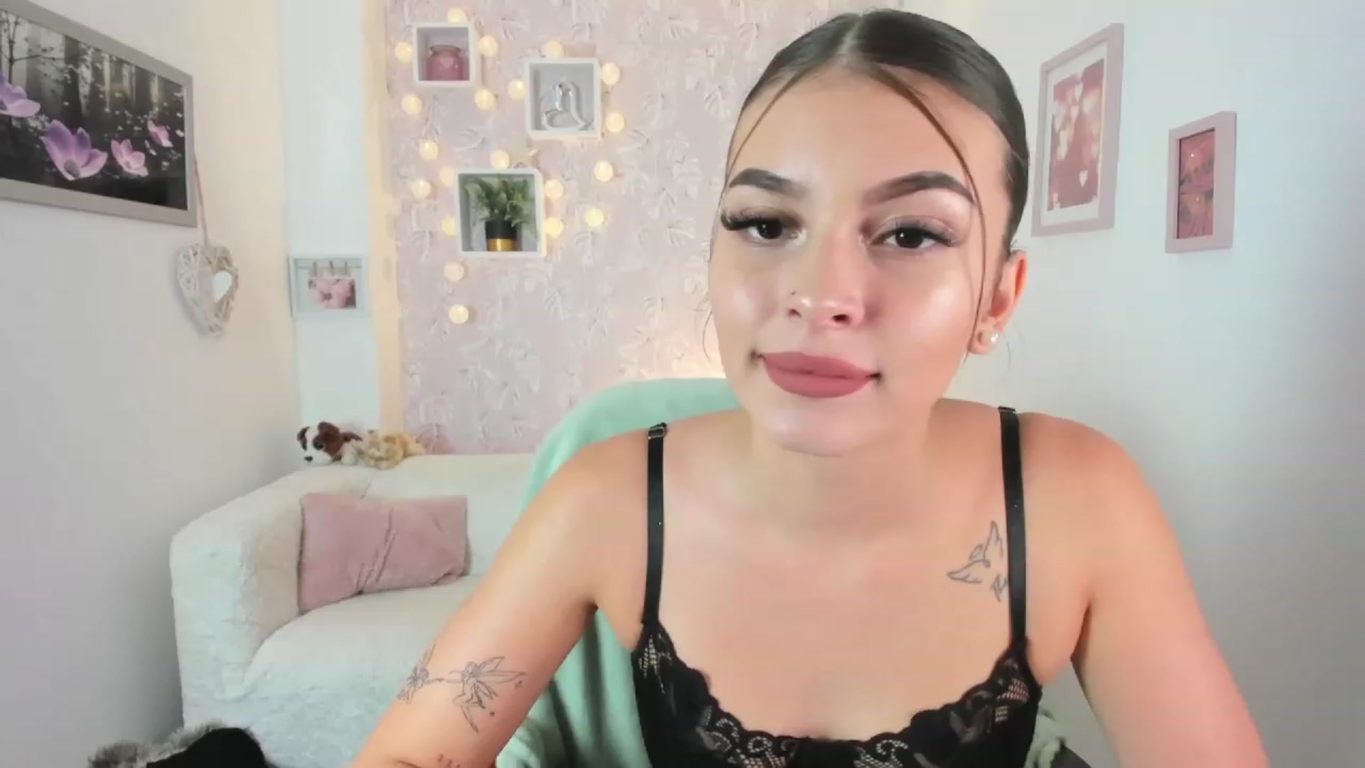 Gallery image thumbnail from Lana_Grey18's myfreecams stream on, 09/20/2023, 17:02 image 16 of 20