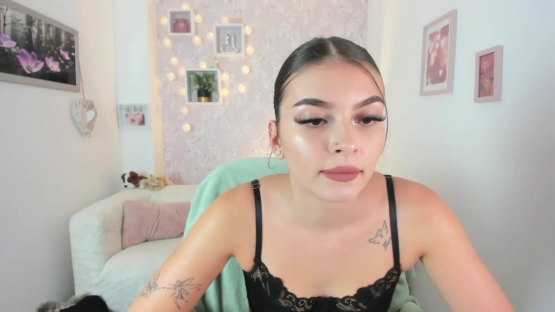 Gallery image thumbnail from Lana_Grey18's myfreecams stream on, 09/20/2023, 17:02 image 6 of 20