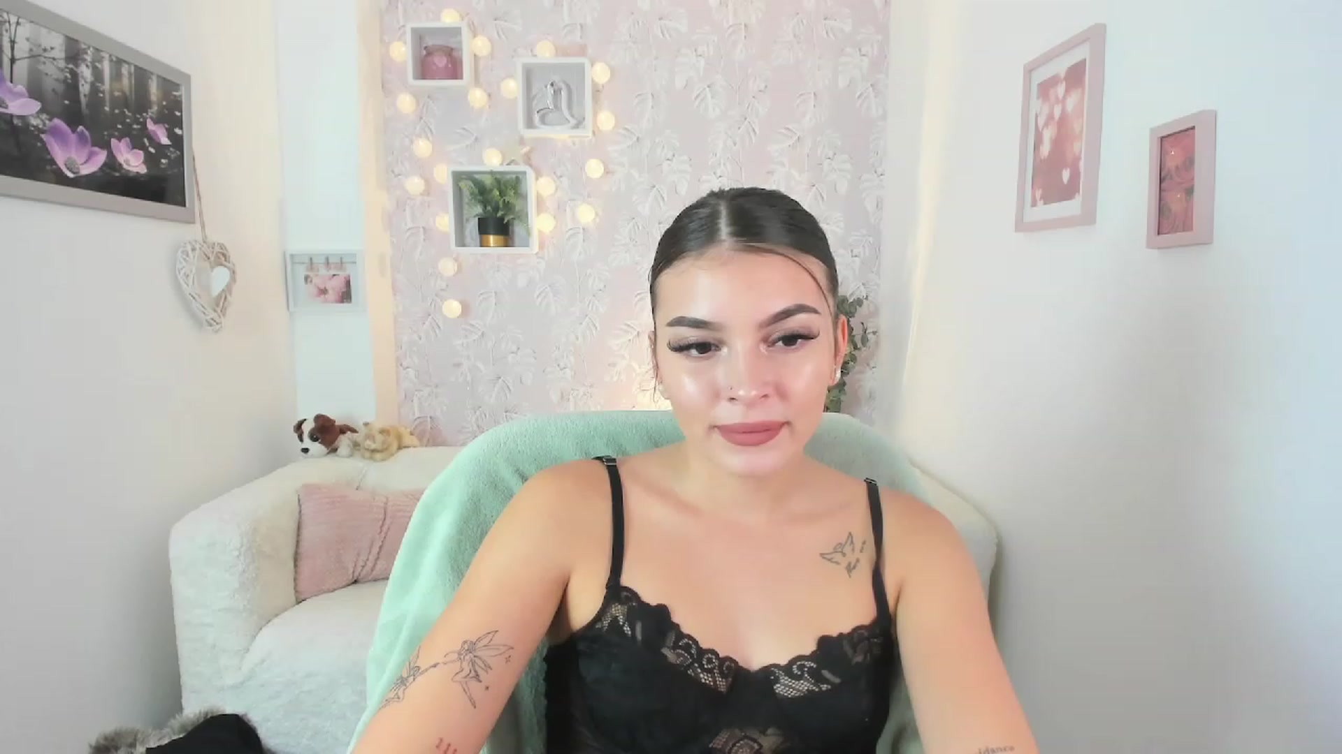 Gallery image thumbnail from Lana_Grey18's myfreecams stream on, 09/20/2023, 17:02 image 10 of 20