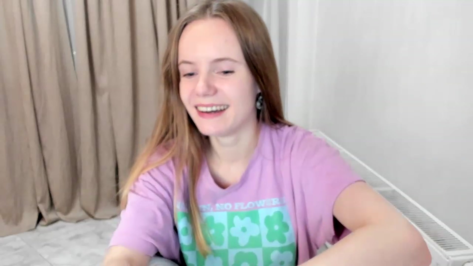 Gallery image thumbnail from Lana_Kitty20's myfreecams stream on, 11/19/2022, 17:08 image 14 of 20