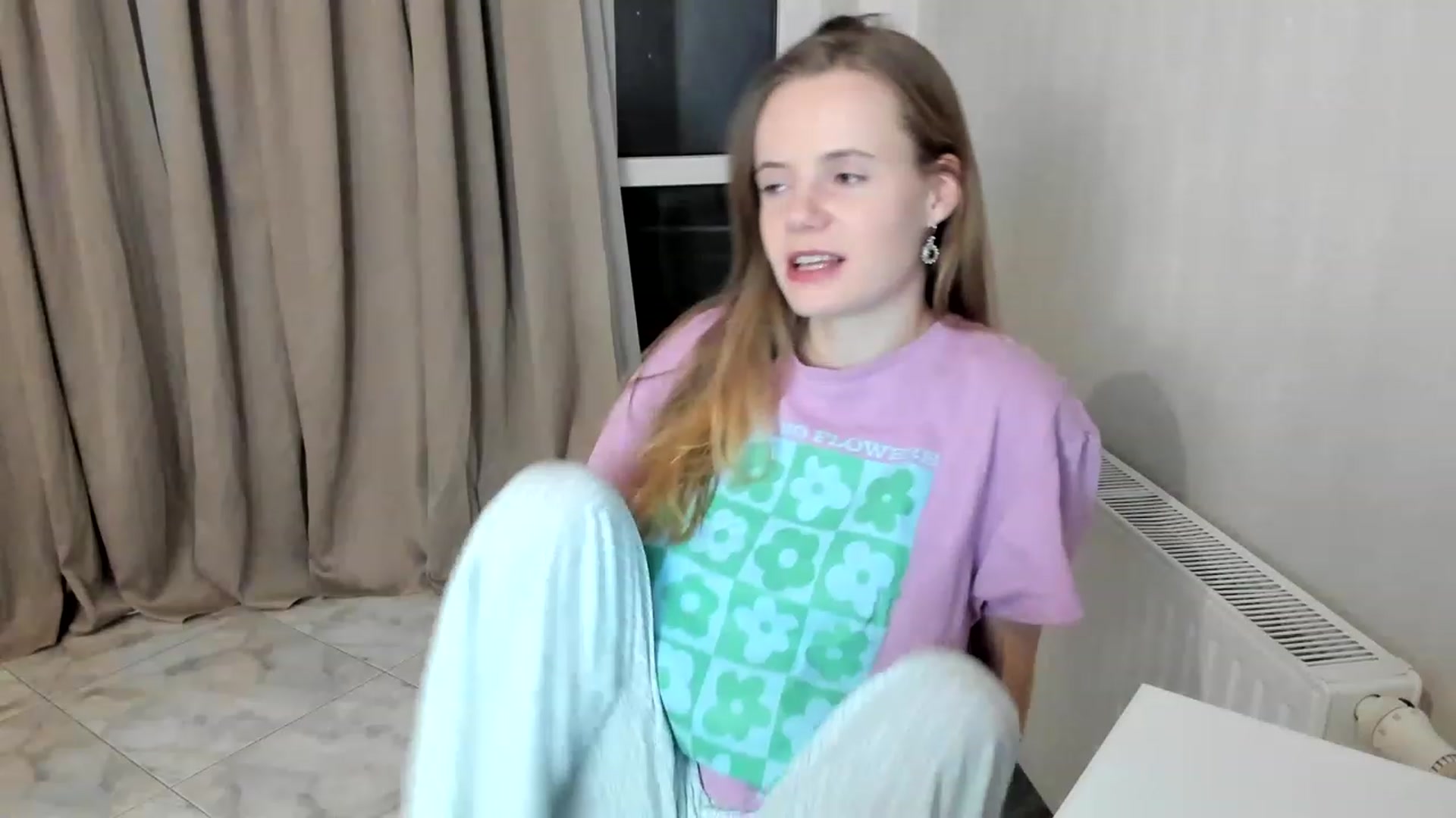 Gallery image thumbnail from Lana_Kitty20's myfreecams stream on, 11/19/2022, 22:43 image 13 of 20