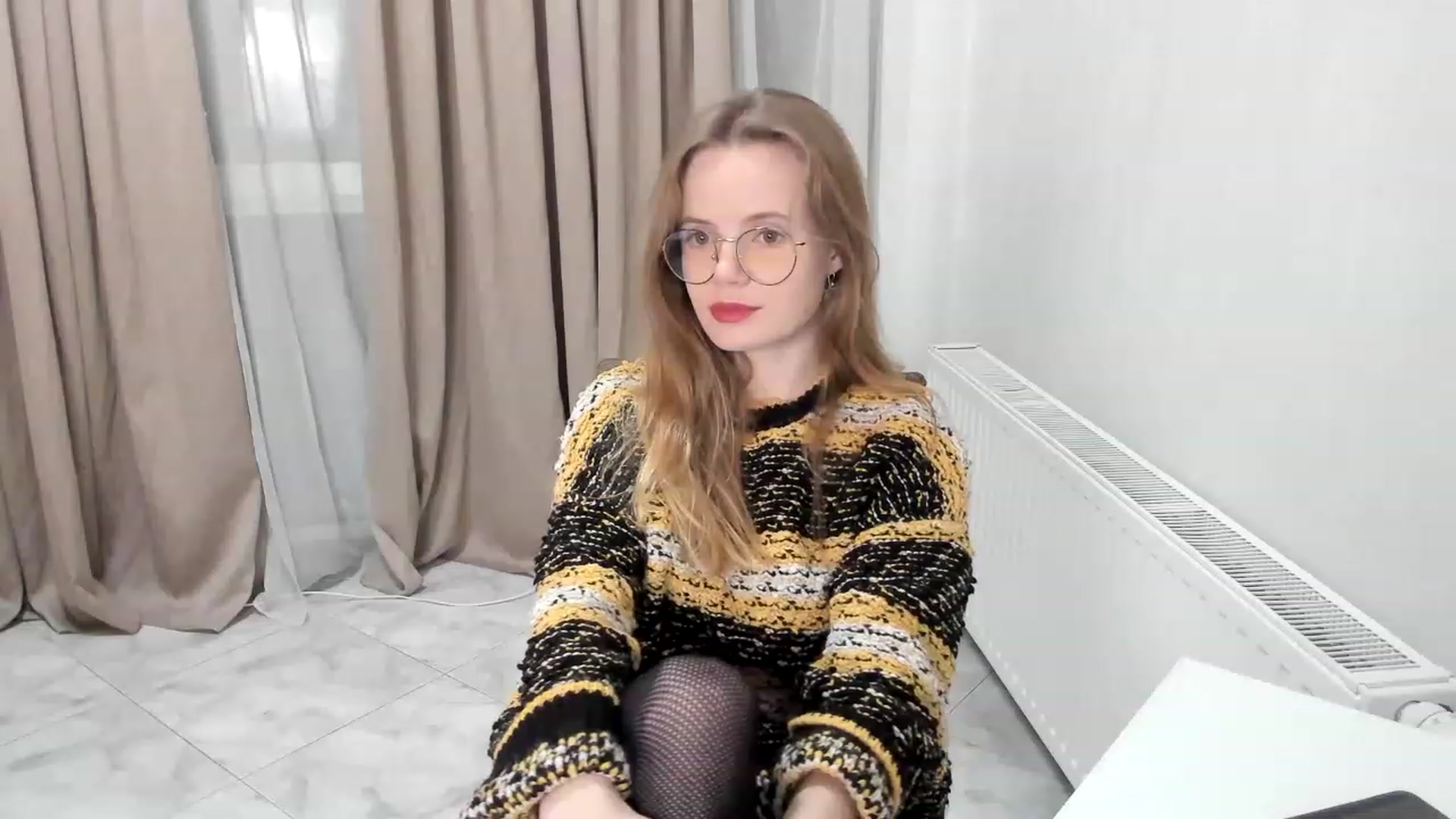 Gallery image thumbnail from Lana_Kitty20's myfreecams stream on, 11/20/2022, 19:54 image 6 of 20
