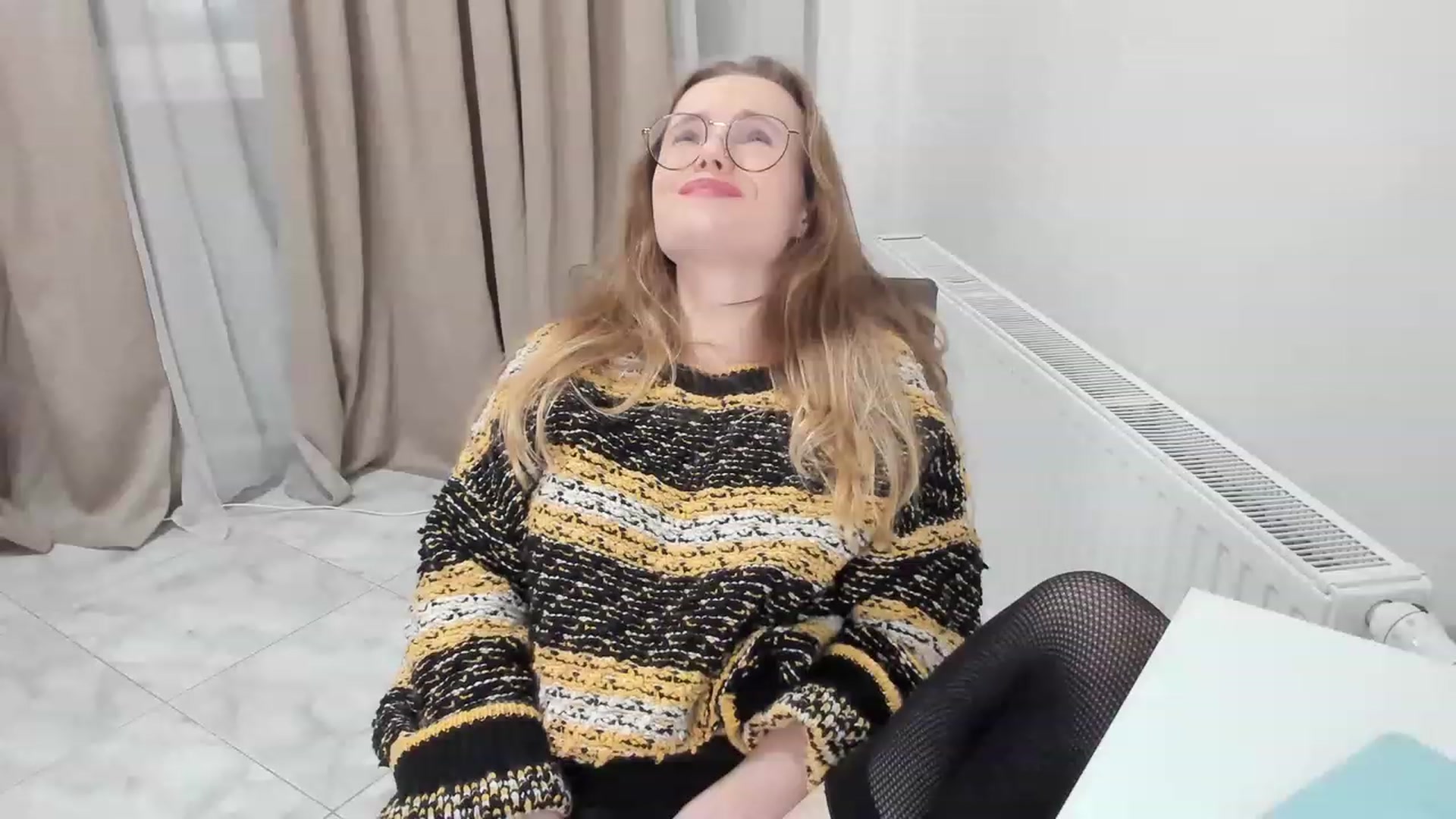Gallery image thumbnail from Lana_Kitty20's myfreecams stream on, 11/20/2022, 21:03 image 8 of 20