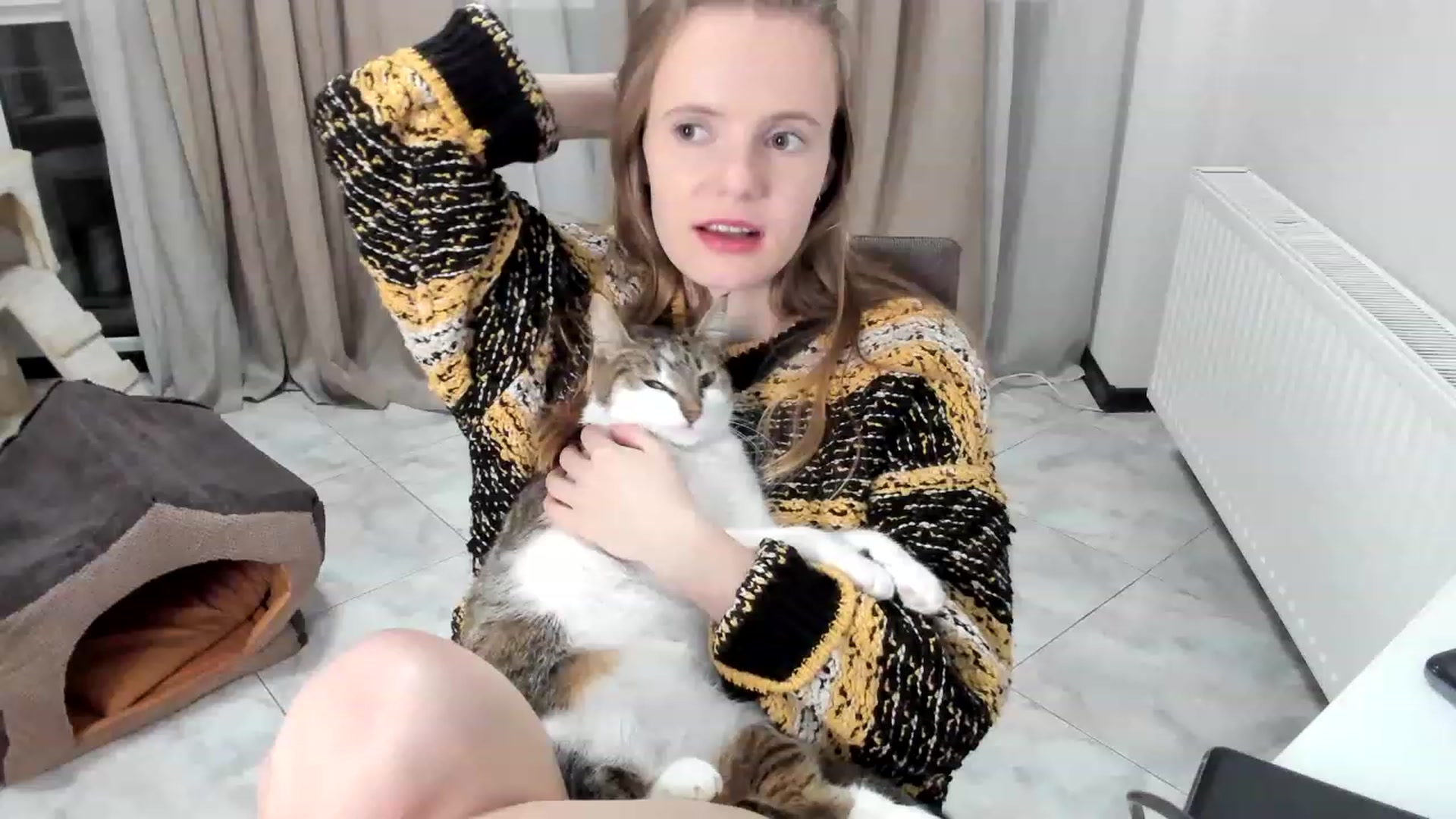 Gallery image thumbnail from Lana_Kitty20's myfreecams stream on, 11/21/2022, 24:28 image 10 of 20