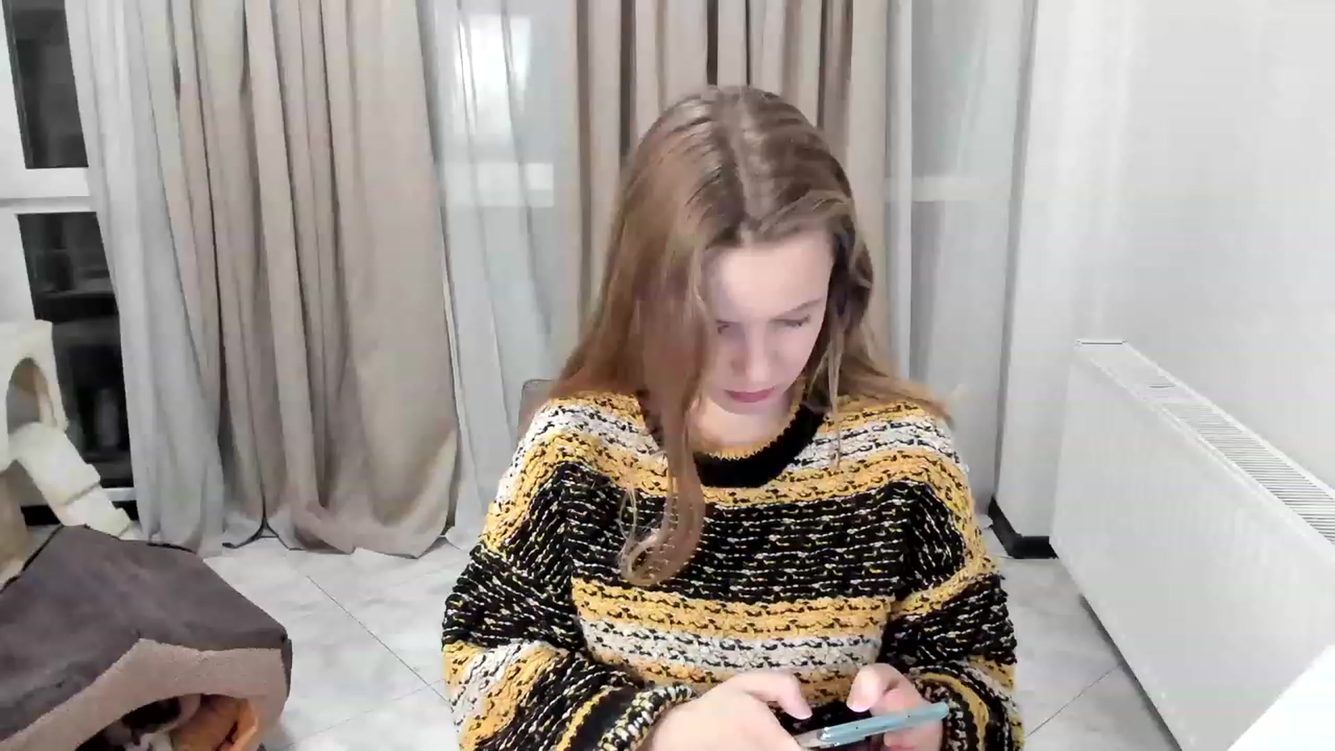 Gallery image thumbnail from Lana_Kitty20's myfreecams stream on, 11/21/2022, 24:28 image 16 of 20