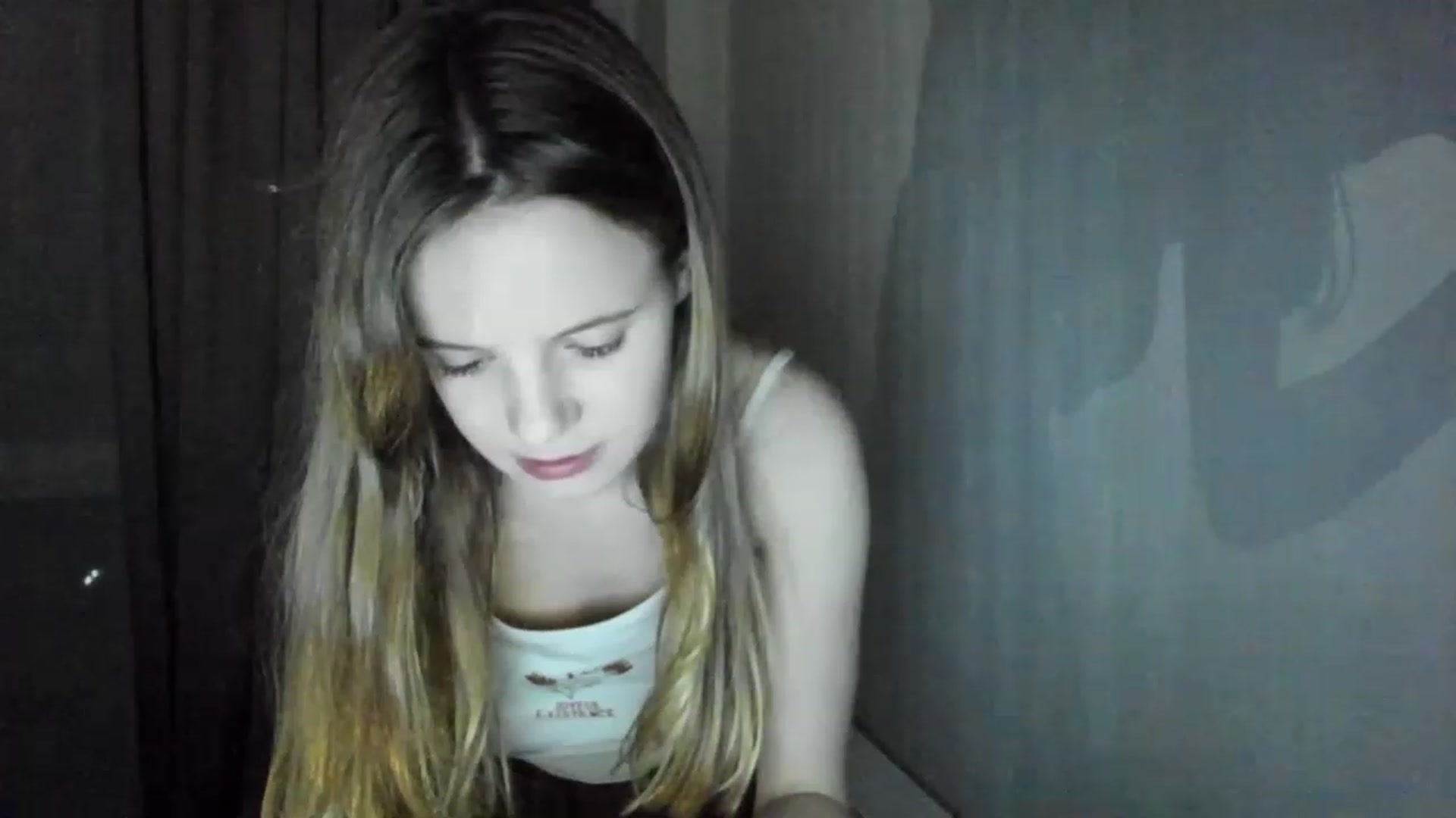 Gallery image thumbnail from Lana_Kitty20's myfreecams stream on, 12/05/2022, 23:46 image 16 of 20