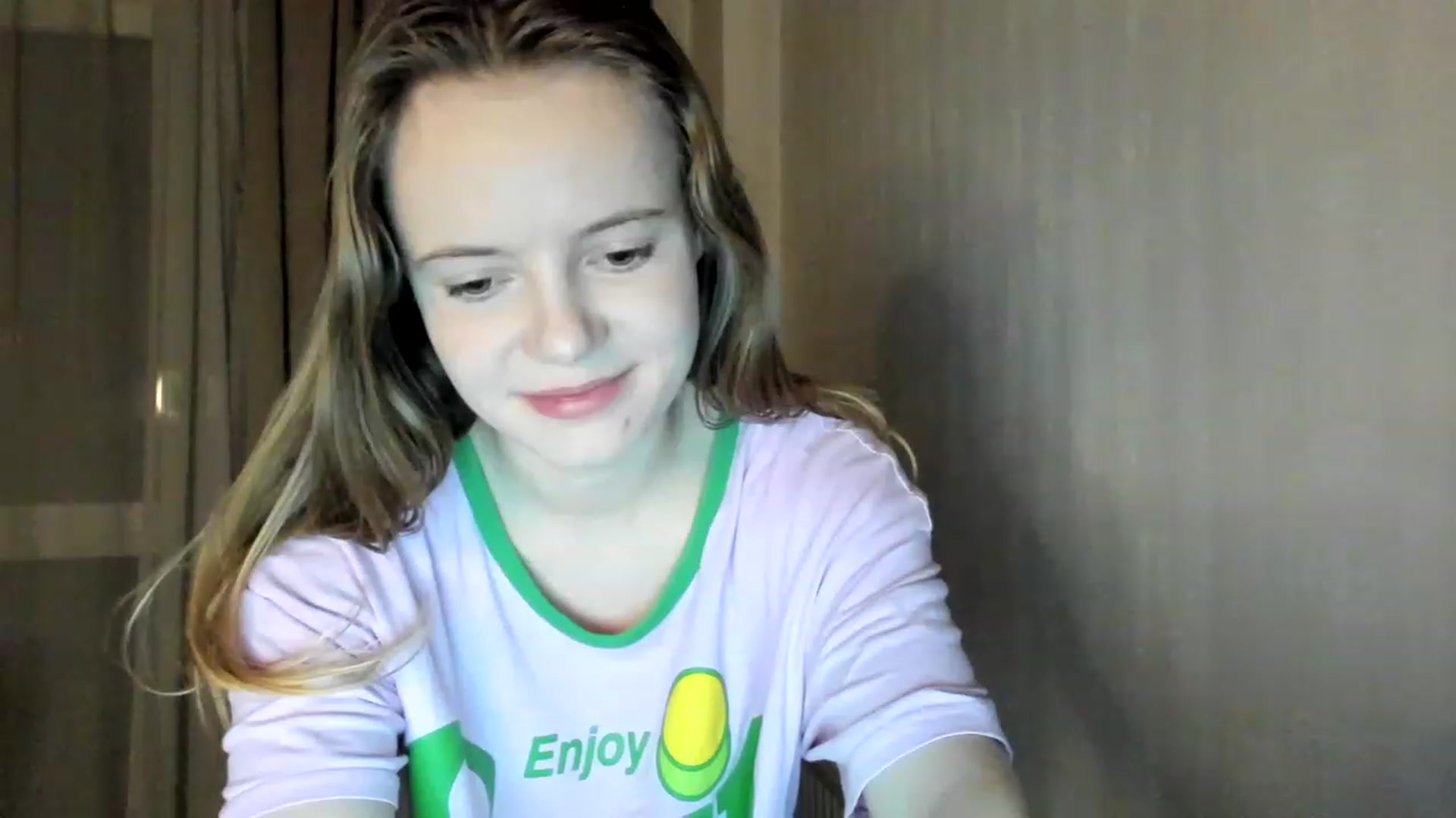 Gallery image thumbnail from Lana_Kitty20's myfreecams stream on, 12/18/2022, 24:43 image 13 of 20