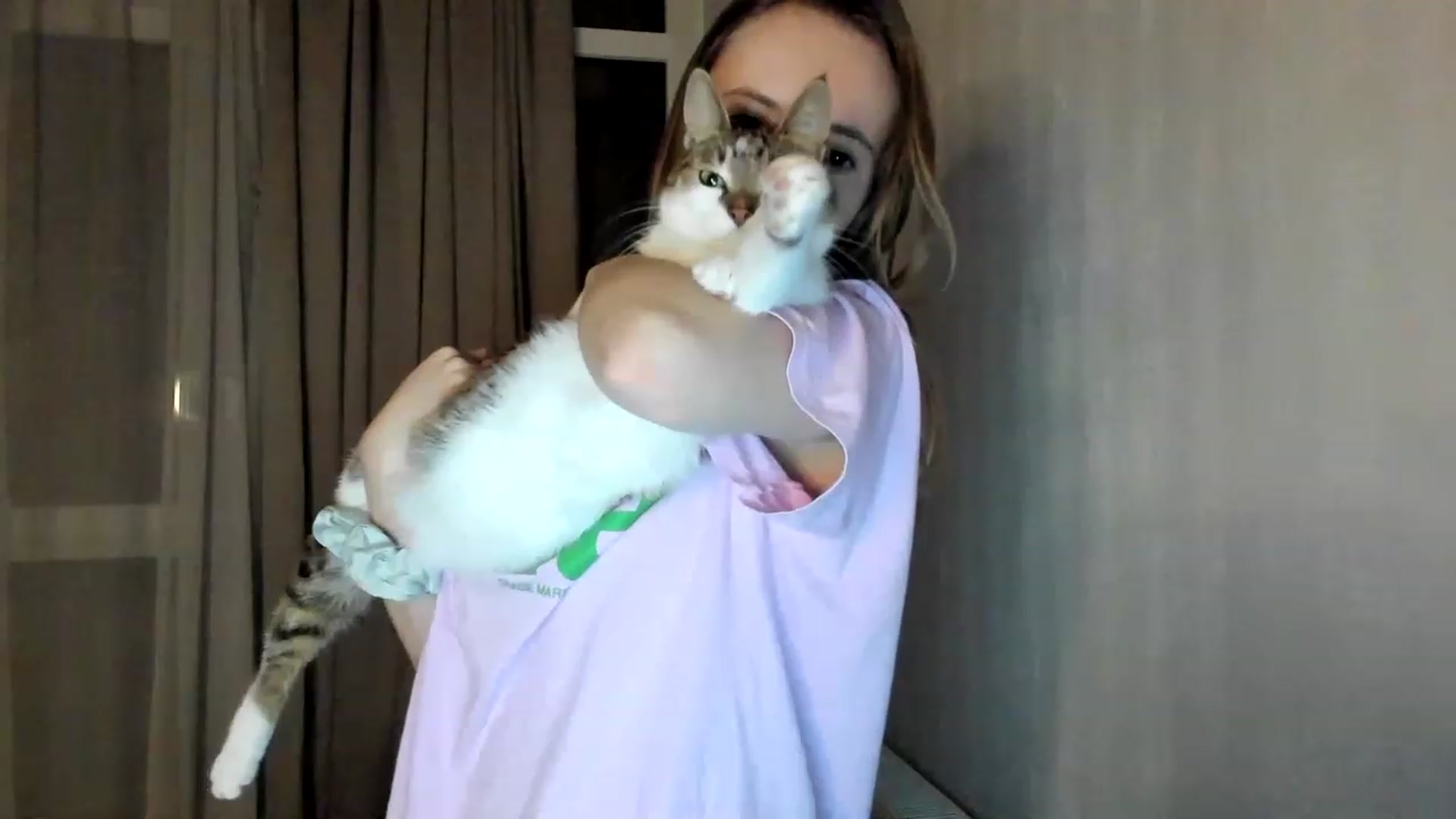 Gallery image thumbnail from Lana_Kitty20's myfreecams stream on, 12/18/2022, 24:43 image 7 of 20