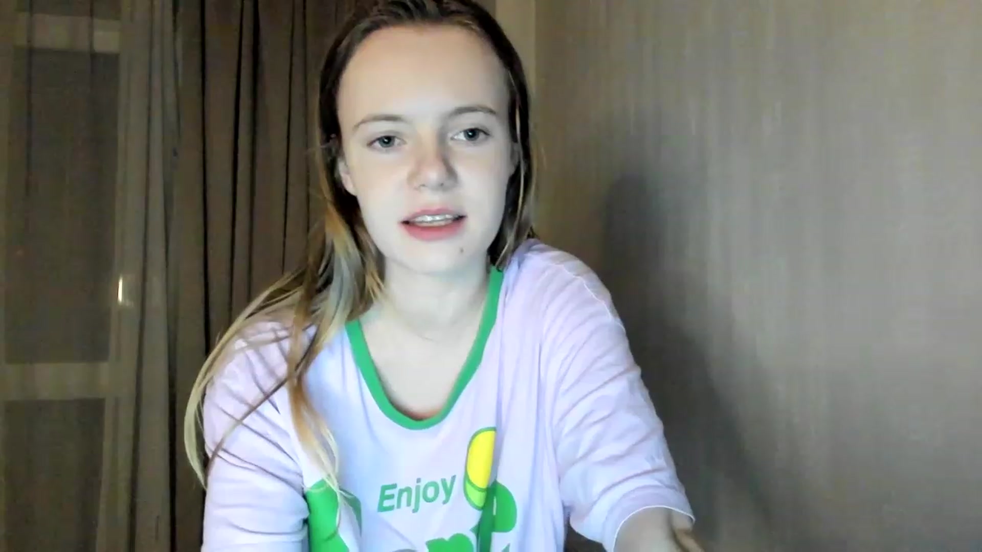 Gallery image thumbnail from Lana_Kitty20's myfreecams stream on, 12/18/2022, 24:59 image 18 of 20