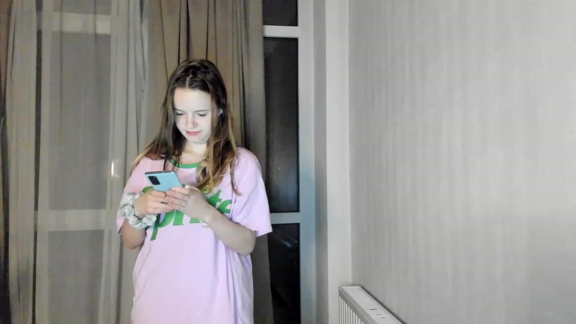 Gallery image thumbnail from Lana_Kitty20's myfreecams stream on, 12/18/2022, 24:59 image 9 of 20