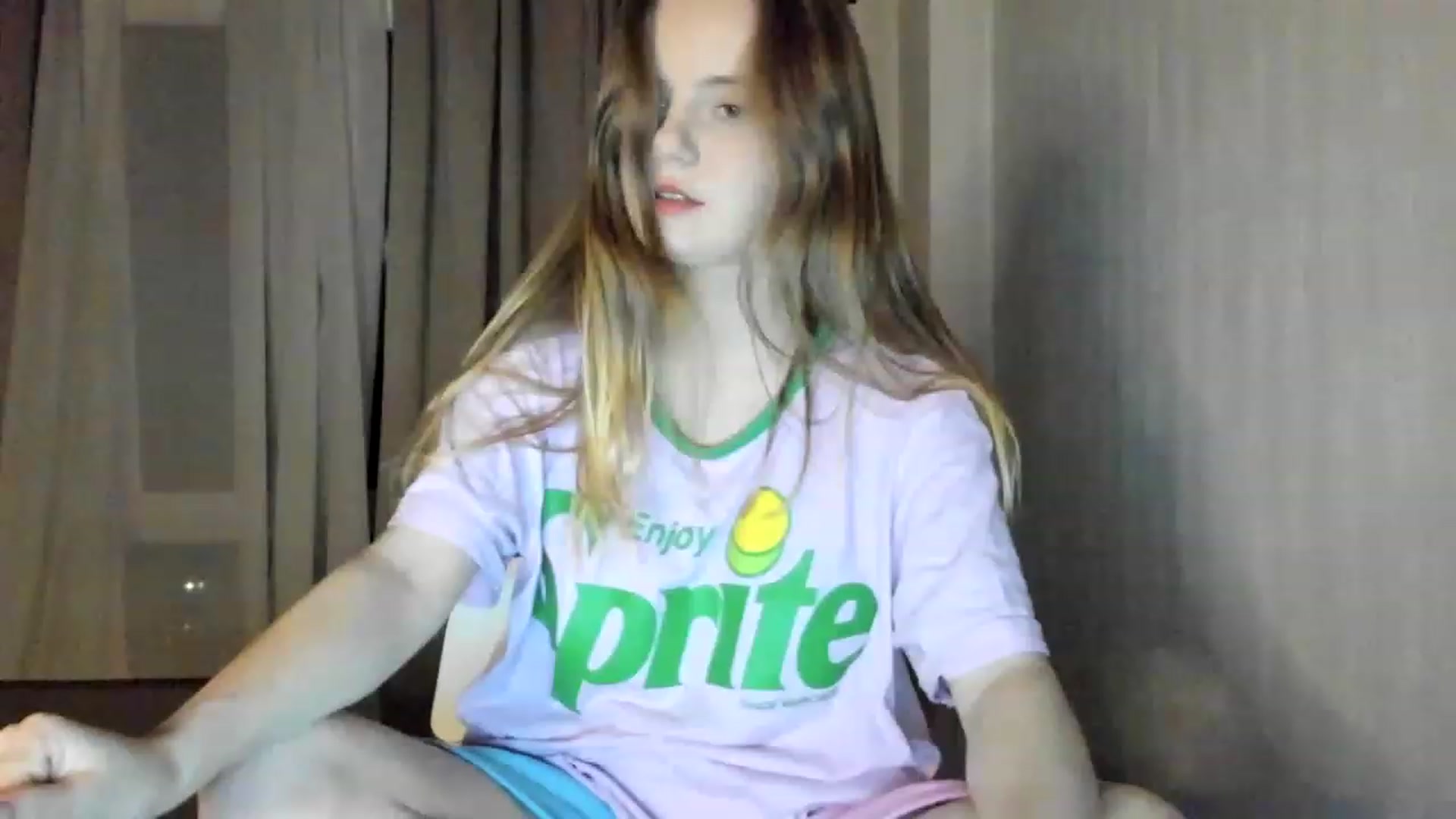 Gallery image thumbnail from Lana_Kitty20's myfreecams stream on, 12/31/2022, 24:16 image 1 of 20