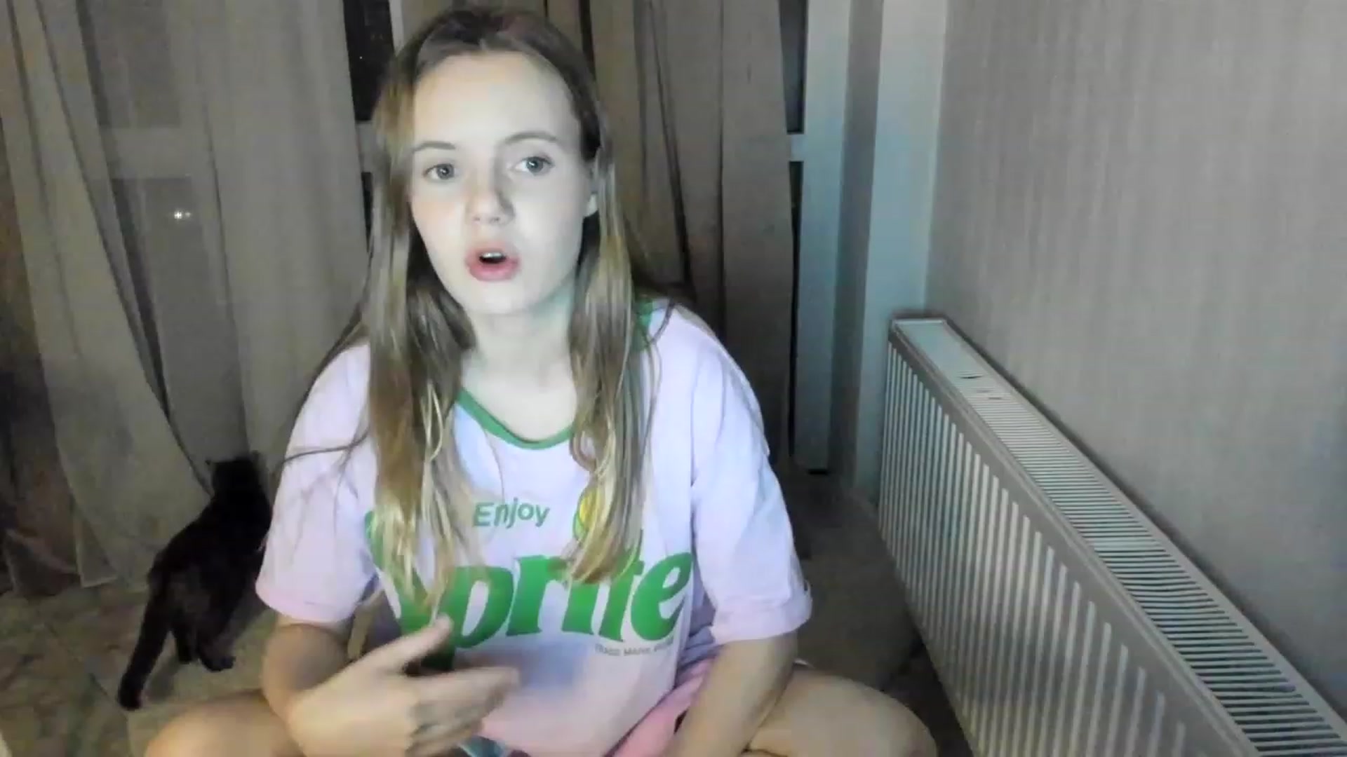 Gallery image thumbnail from Lana_Kitty20's myfreecams stream on, 12/31/2022, 24:16 image 9 of 20