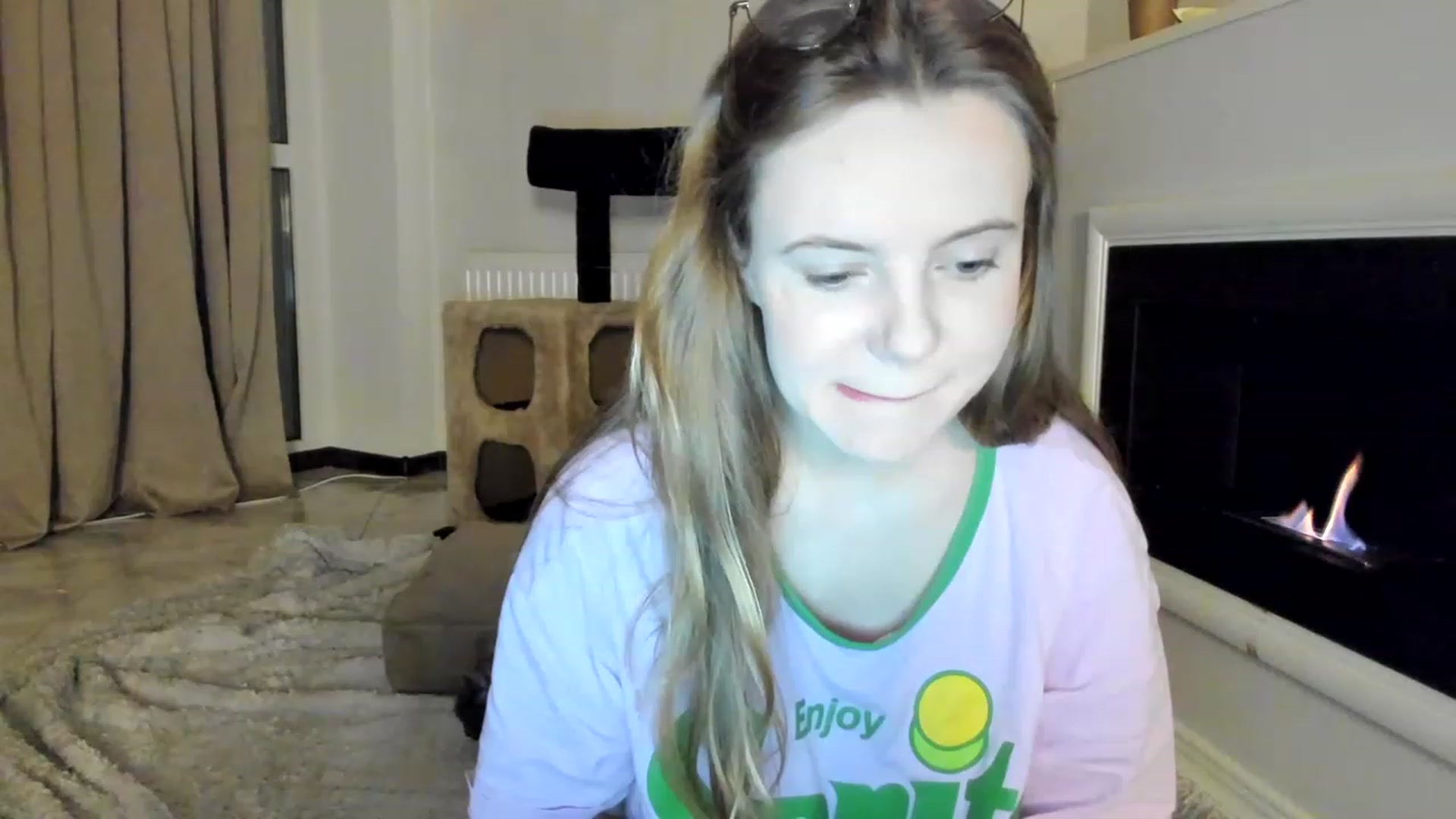 Gallery image thumbnail from Lana_Kitty20's myfreecams stream on, 01/12/2023, 19:08 image 13 of 20