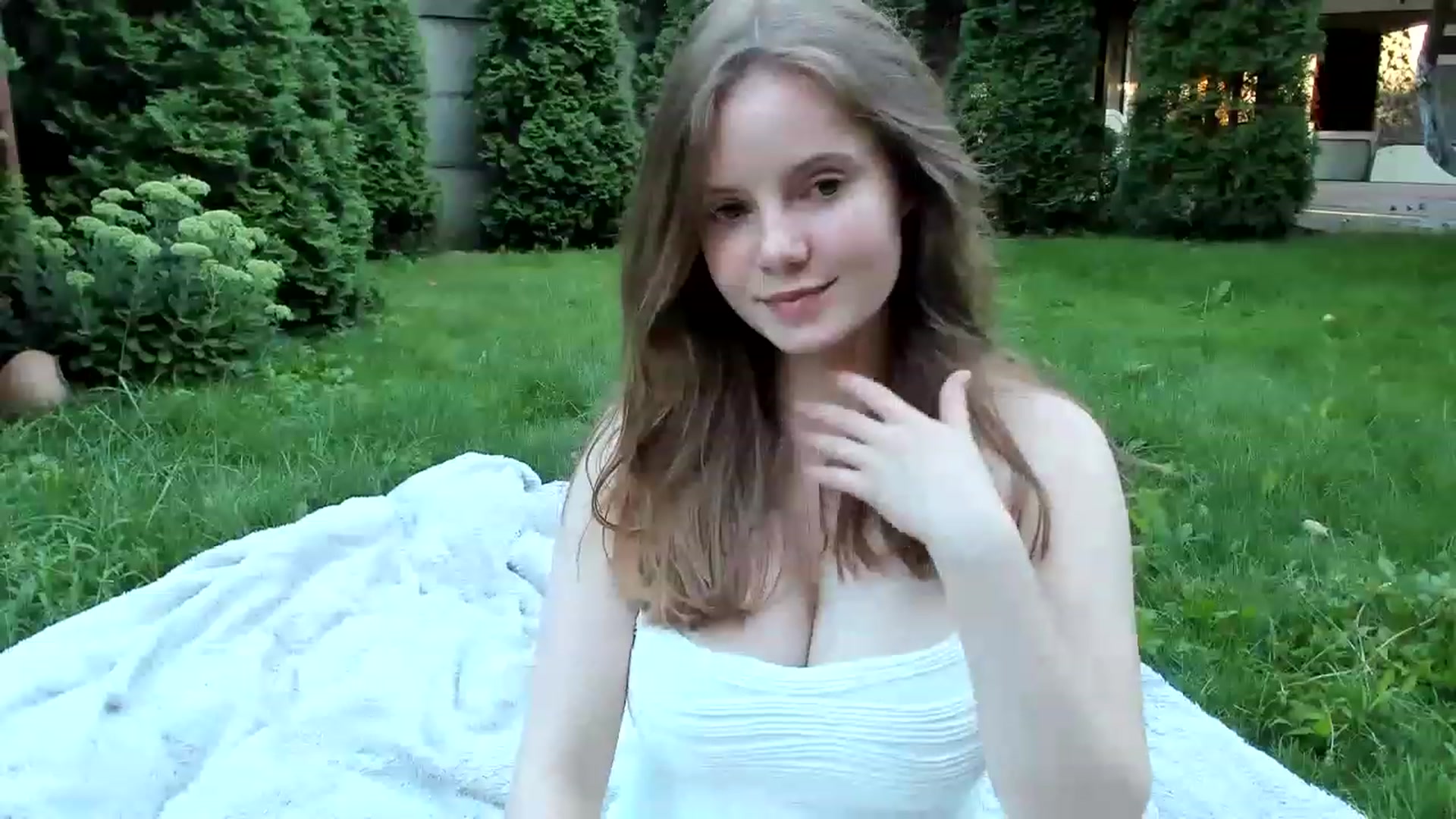 Gallery image thumbnail from Lana_Kitty20's myfreecams stream on, 08/03/2023, 16:25 image 6 of 20