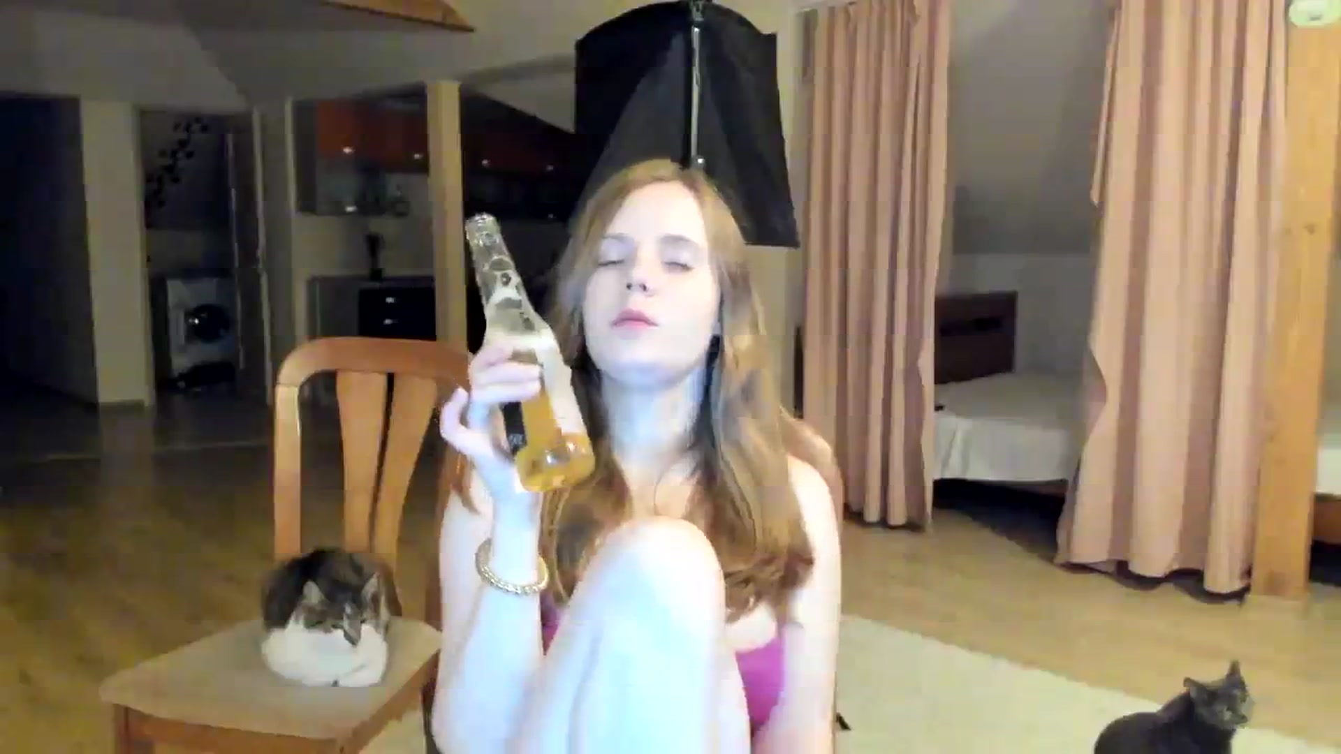 Gallery image thumbnail from Lana_Kitty20's myfreecams stream on, 08/15/2023, 20:48 image 11 of 20