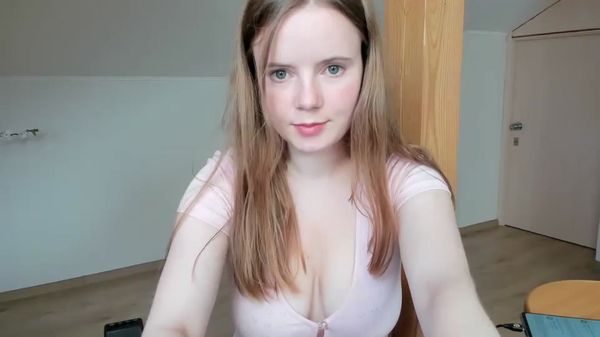 Gallery image thumbnail from Lana_Kitty20's myfreecams stream on, 09/08/2023, 13:56 image 16 of 20