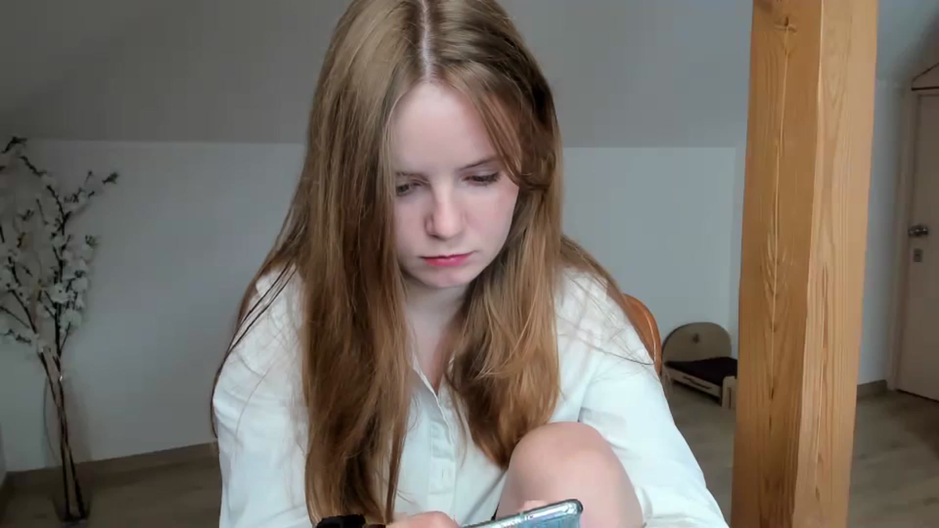 Gallery image thumbnail from Lana_Kitty20's myfreecams stream on, 09/27/2023, 13:07 image 5 of 20