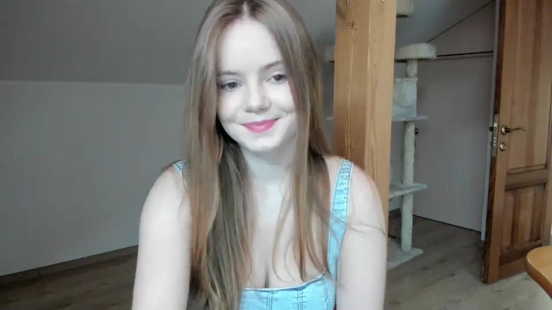 Gallery image thumbnail from Lana_Kitty20's myfreecams stream on, 11/08/2023, 13:11 image 10 of 20