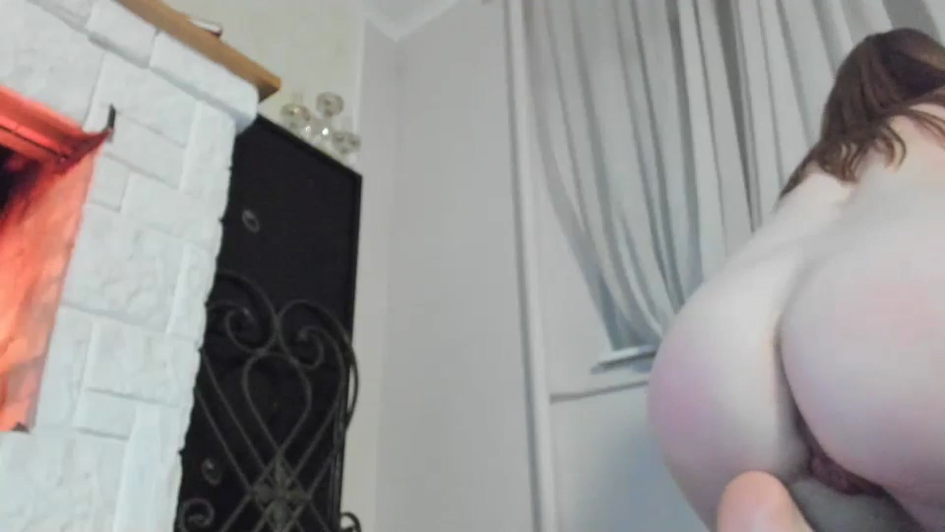 Gallery image thumbnail from Lana_Kitty20's myfreecams stream on, 12/31/2023, 24:29 image 13 of 20