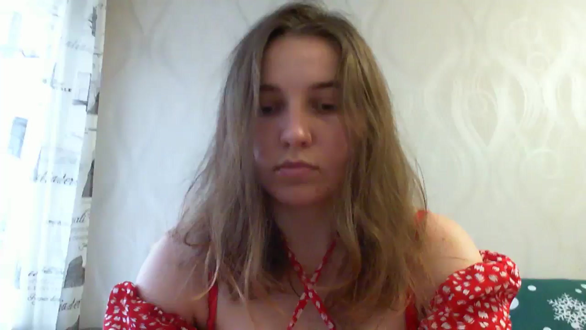 Gallery image thumbnail from Lana_Lasagna's myfreecams stream on, 01/01/2024, 12:10 image 15 of 20