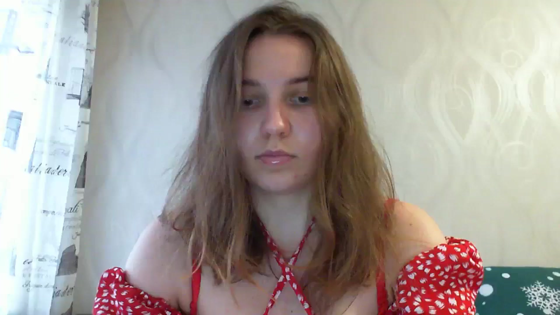 Gallery image thumbnail from Lana_Lasagna's myfreecams stream on, 01/01/2024, 12:10 image 14 of 20