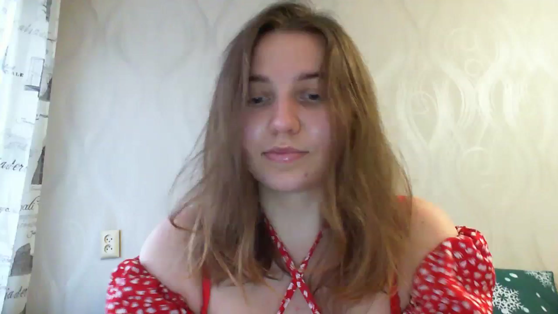 Gallery image thumbnail from Lana_Lasagna's myfreecams stream on, 01/01/2024, 12:10 image 10 of 20