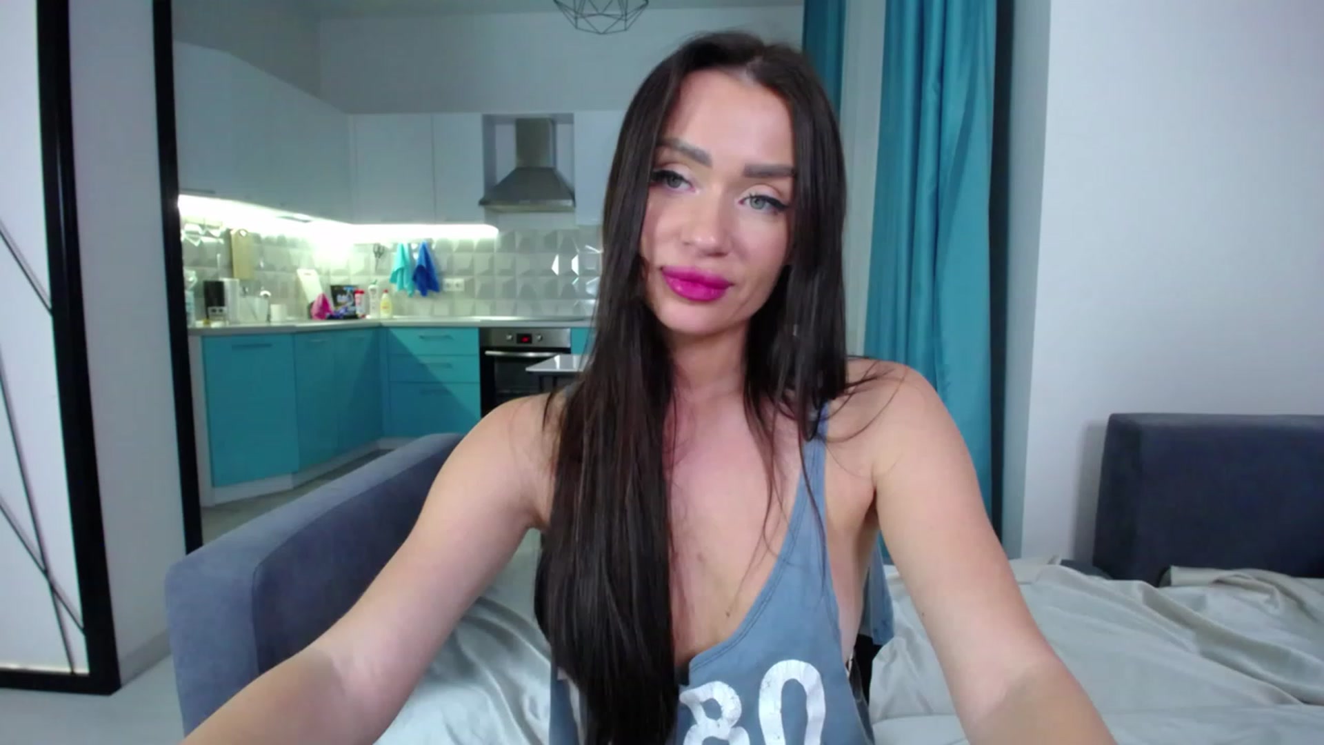 Gallery image thumbnail from Lana_Love's myfreecams stream on, 12/01/2022, 23:07 image 18 of 20