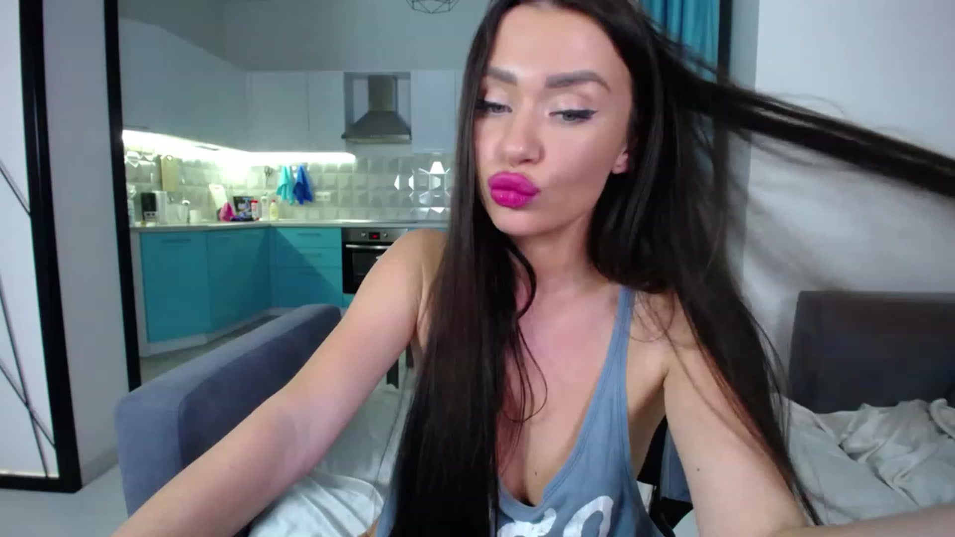Gallery image thumbnail from Lana_Love's myfreecams stream on, 12/01/2022, 23:07 image 10 of 20