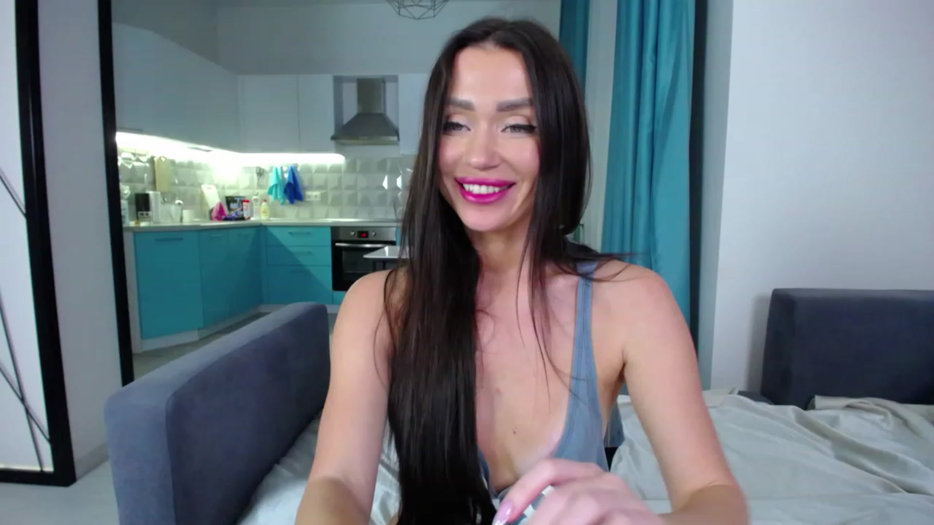 Gallery image thumbnail from Lana_Love's myfreecams stream on, 12/01/2022, 23:07 image 16 of 20