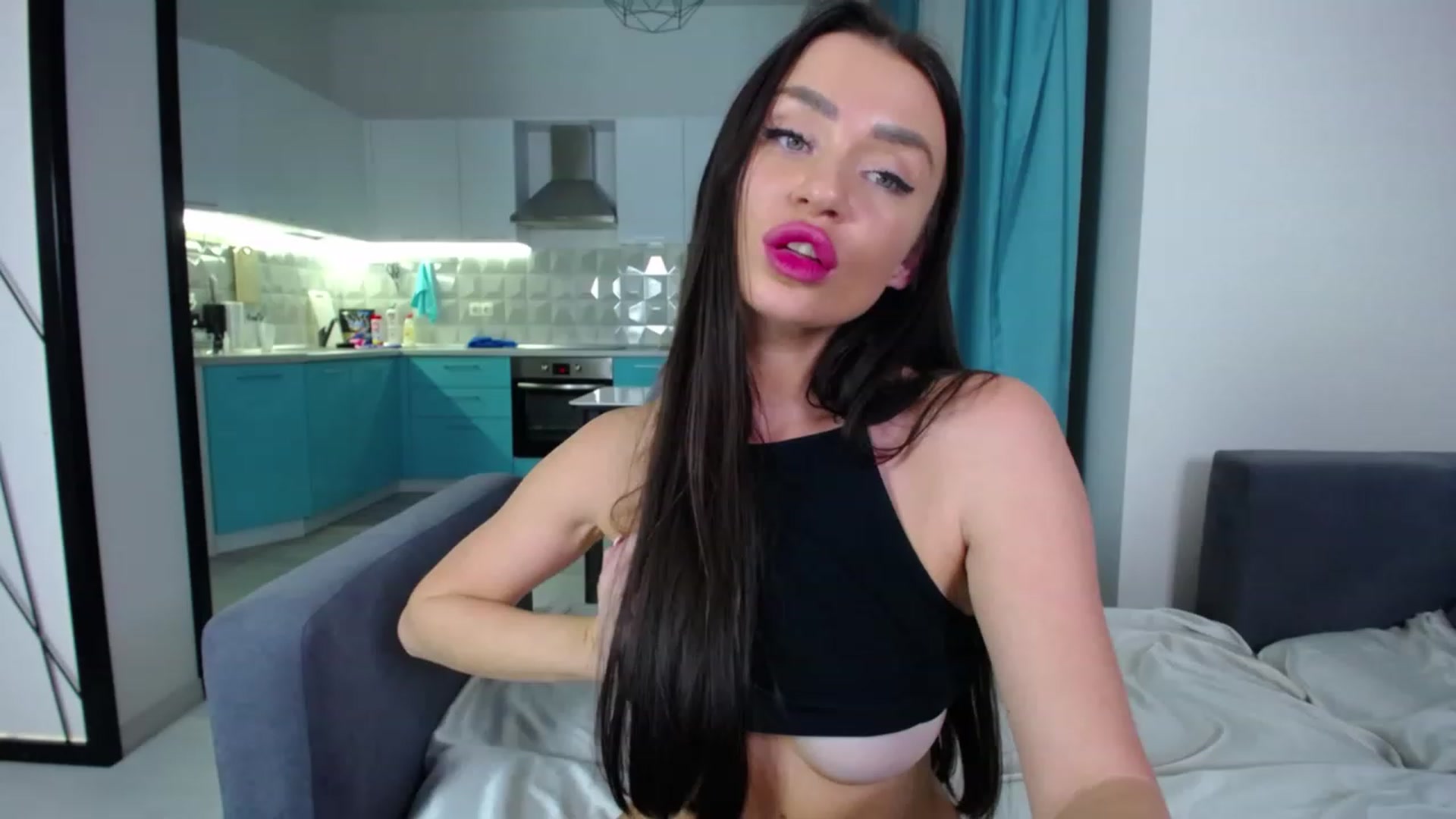 Gallery image thumbnail from Lana_Love's myfreecams stream on, 12/04/2022, 24:31 image 17 of 20