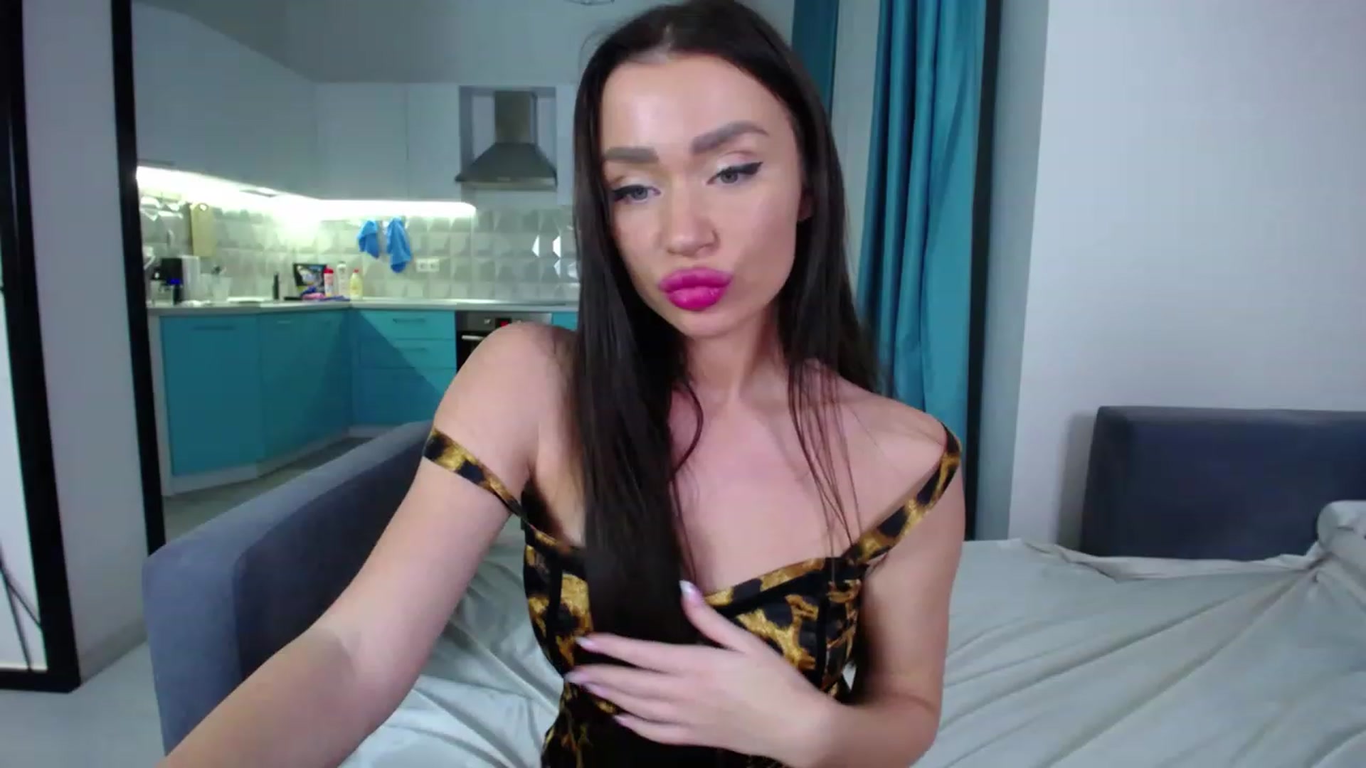 Gallery image thumbnail from Lana_Love's myfreecams stream on, 12/06/2022, 23:40 image 16 of 20