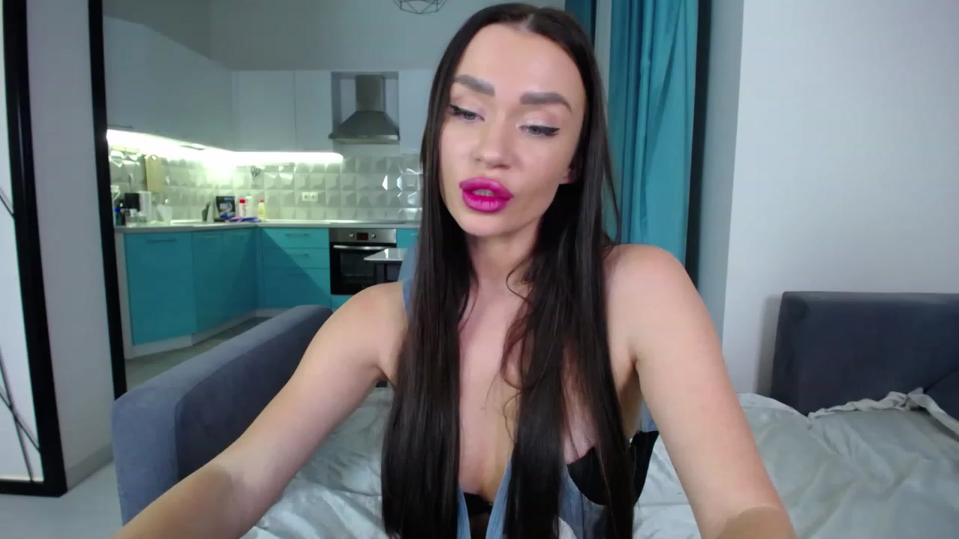 Gallery image thumbnail from Lana_Love's myfreecams stream on, 12/10/2022, 21:39 image 8 of 20