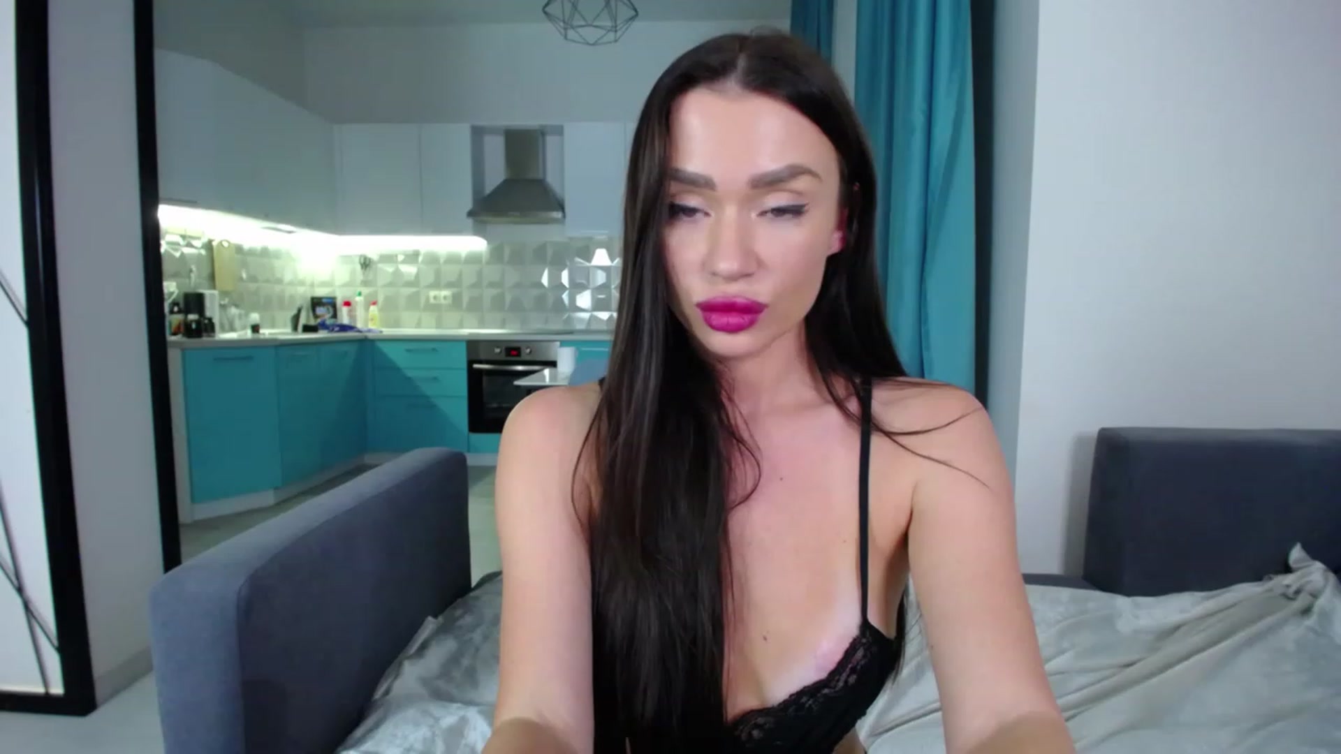 Gallery image thumbnail from Lana_Love's myfreecams stream on, 12/12/2022, 24:36 image 3 of 20