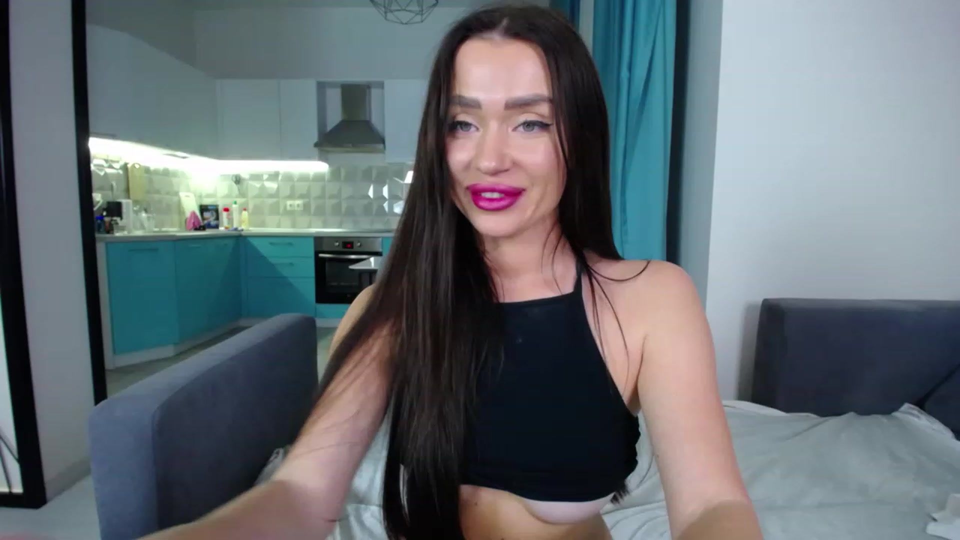 Gallery image thumbnail from Lana_Love's myfreecams stream on, 12/12/2022, 22:04 image 17 of 20